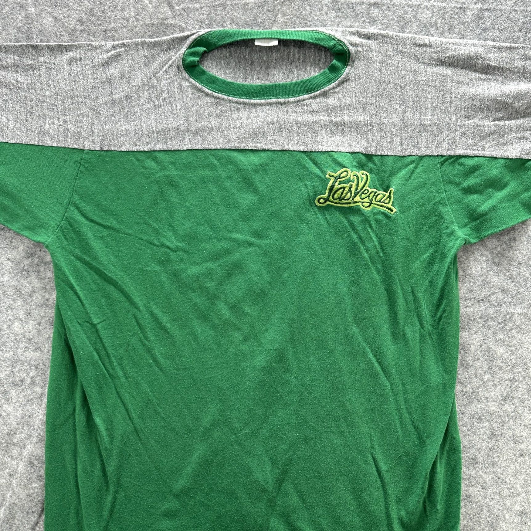 Vintage VINTAGE Las Vegas Shirt Mens Large Green Gray Ringer Crewneck Tee 70s 80s Tee Mens Large Green Gray Las Vegas Souvenir Retro Tee Size US L / EU 52-54 / 3 - 2 Thumbnail