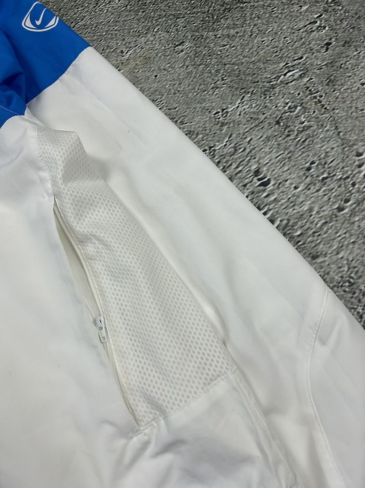 Nike Inter Milan Nike track jacket white blue nylon jacket Size US L / EU 52-54 / 3 - 6 Thumbnail