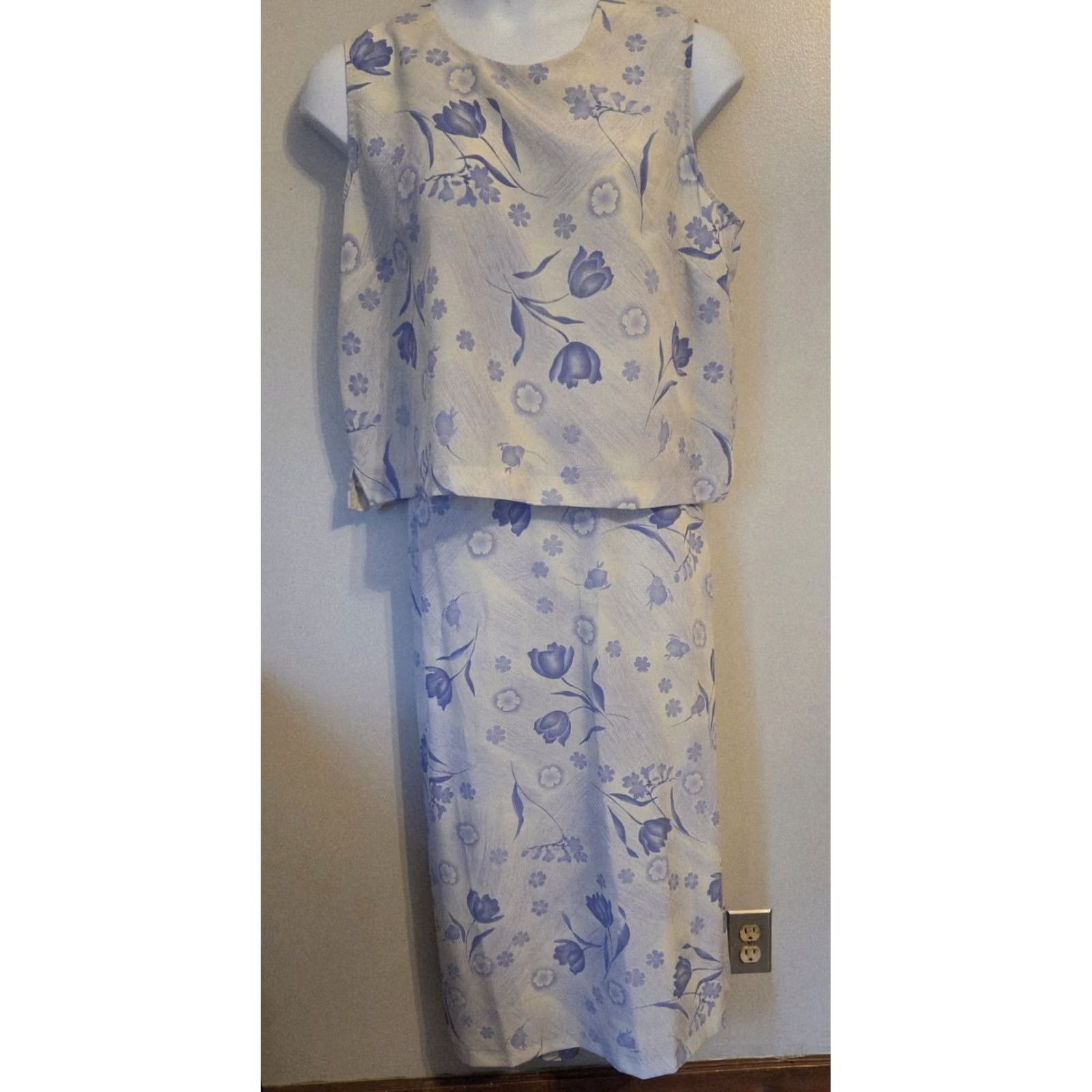Blair VINTAGE Blair 2 Pc Floral Maxi Skirt Sleeveless Top 20 P Dusty Lilac - Outfit/Set Womens Plus Size 20P Lilac Floral Moon? Size 3XL / US 20-22 - 2 Thumbnail