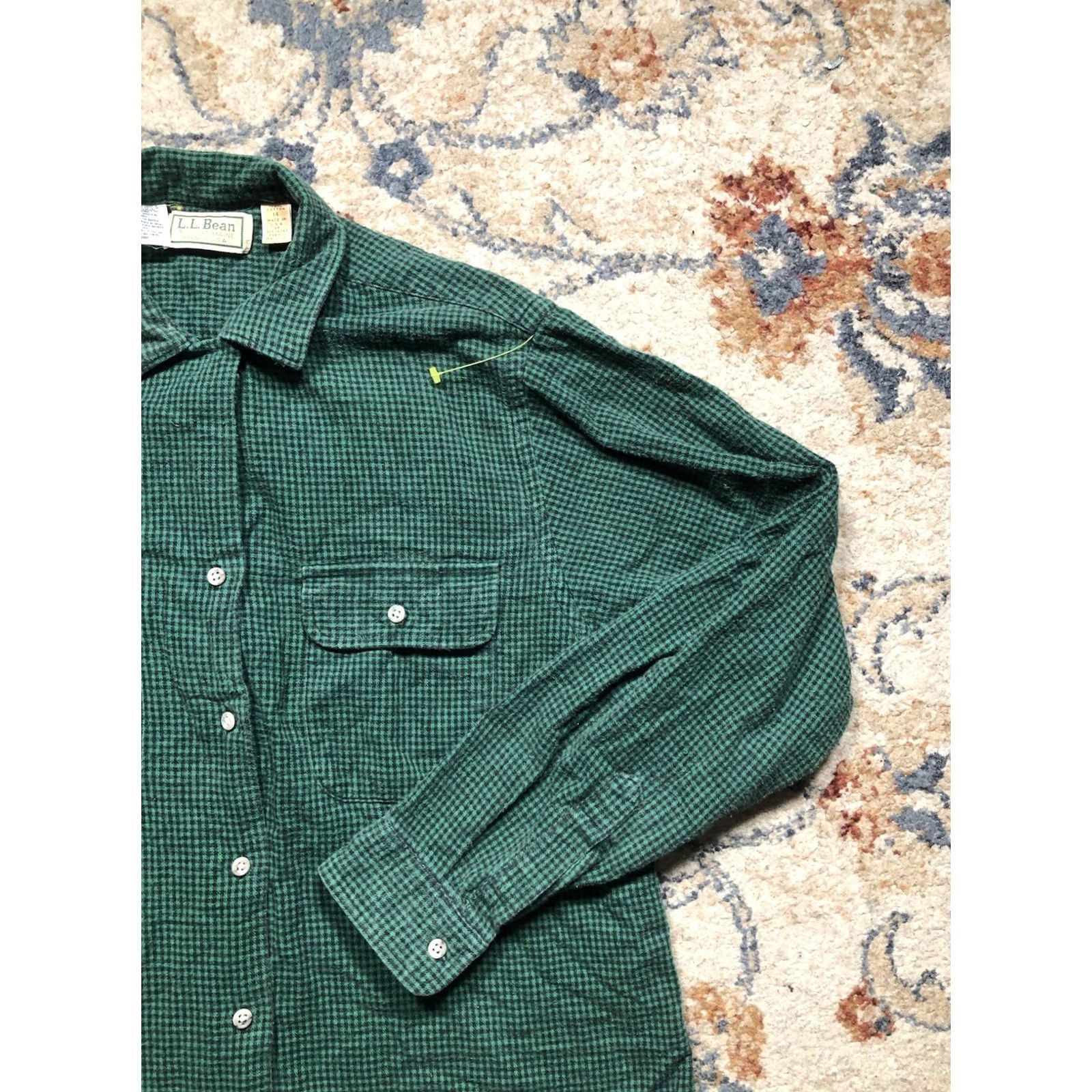 Vintage VINTAGE L.L. Bean Flannel Shirt Green Plaid Long Sleeve Button Up Womens 14 Size XL / US 12-14 / IT 48-50 - 4 Thumbnail