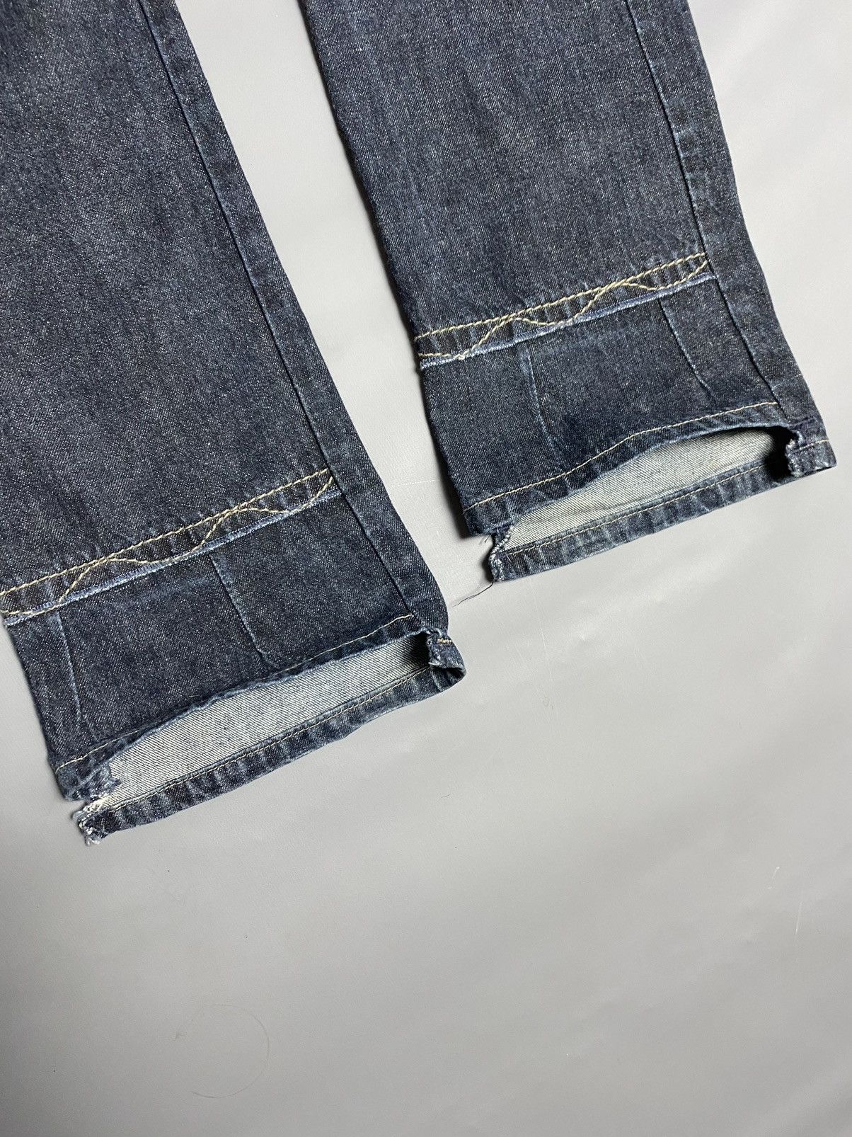 Marithe + Francois Girbaud Marithe Francois Girbaud Jeans Women US 27 Blue Distressed Size 28" / US 6 / IT 42 - 12 Thumbnail