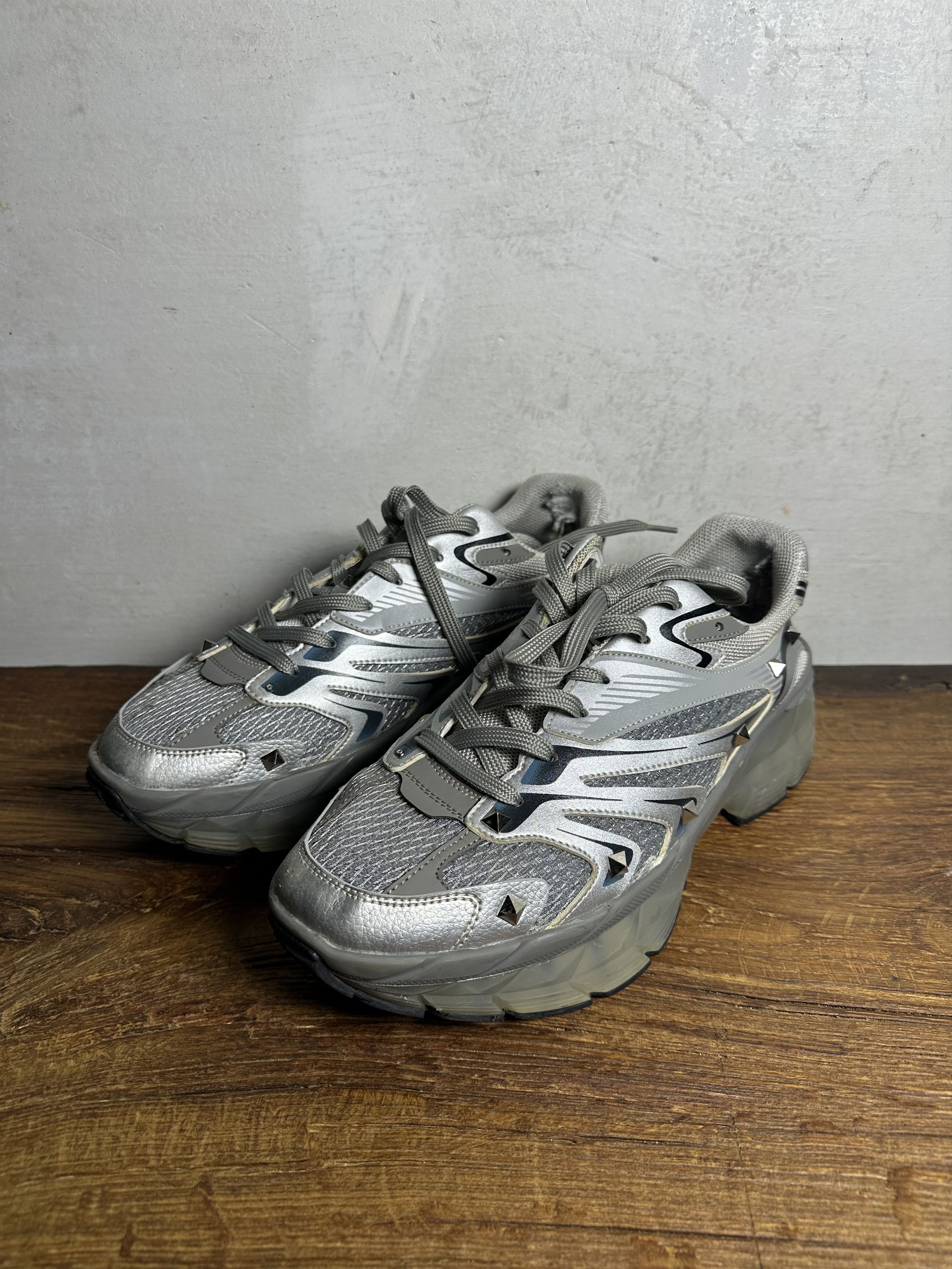 Valentino Valentino Garavani Silver Studded Sneakers Size US 11 / EU 44 - 3 Thumbnail