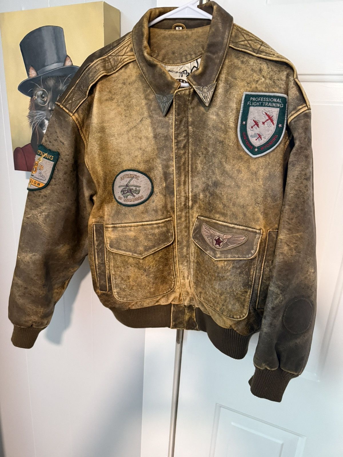 Vintage Vintage Heavily distressed A-2 Bomber Size US S / EU 44-46 / 1 - 2 Thumbnail