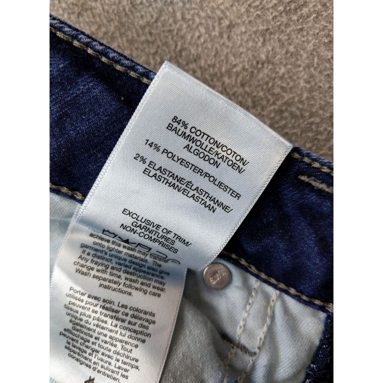 Silver Jeans Co. Silver Jeans Co Suki Capri Jeans Womens 28 Blue Dark Wash Mid Rise Stretch Denim Capris Jeans Womens Boys? Size 28" / US 6 / IT 42 - 5 Thumbnail