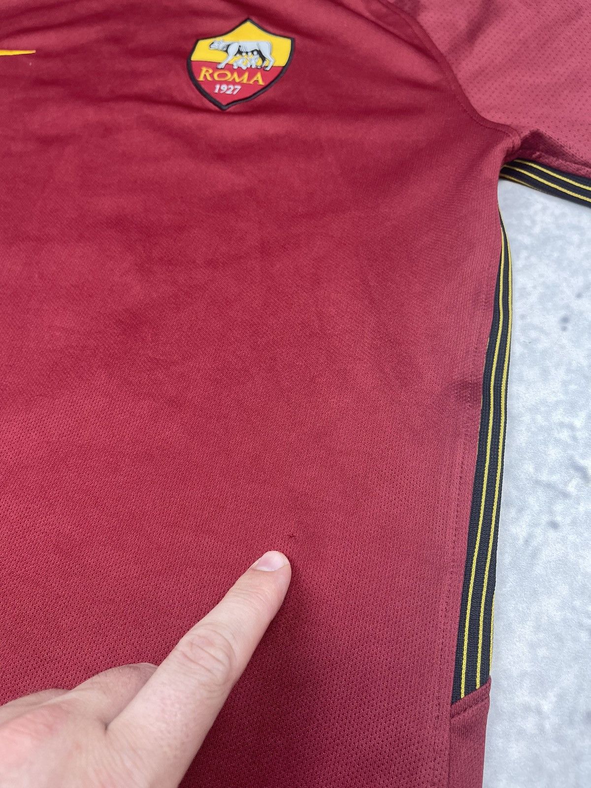 Nike × Vintage Roma Siamo Jersey Nike TEE TOTTI Size US L / EU 52-54 / 3 - 4 Thumbnail