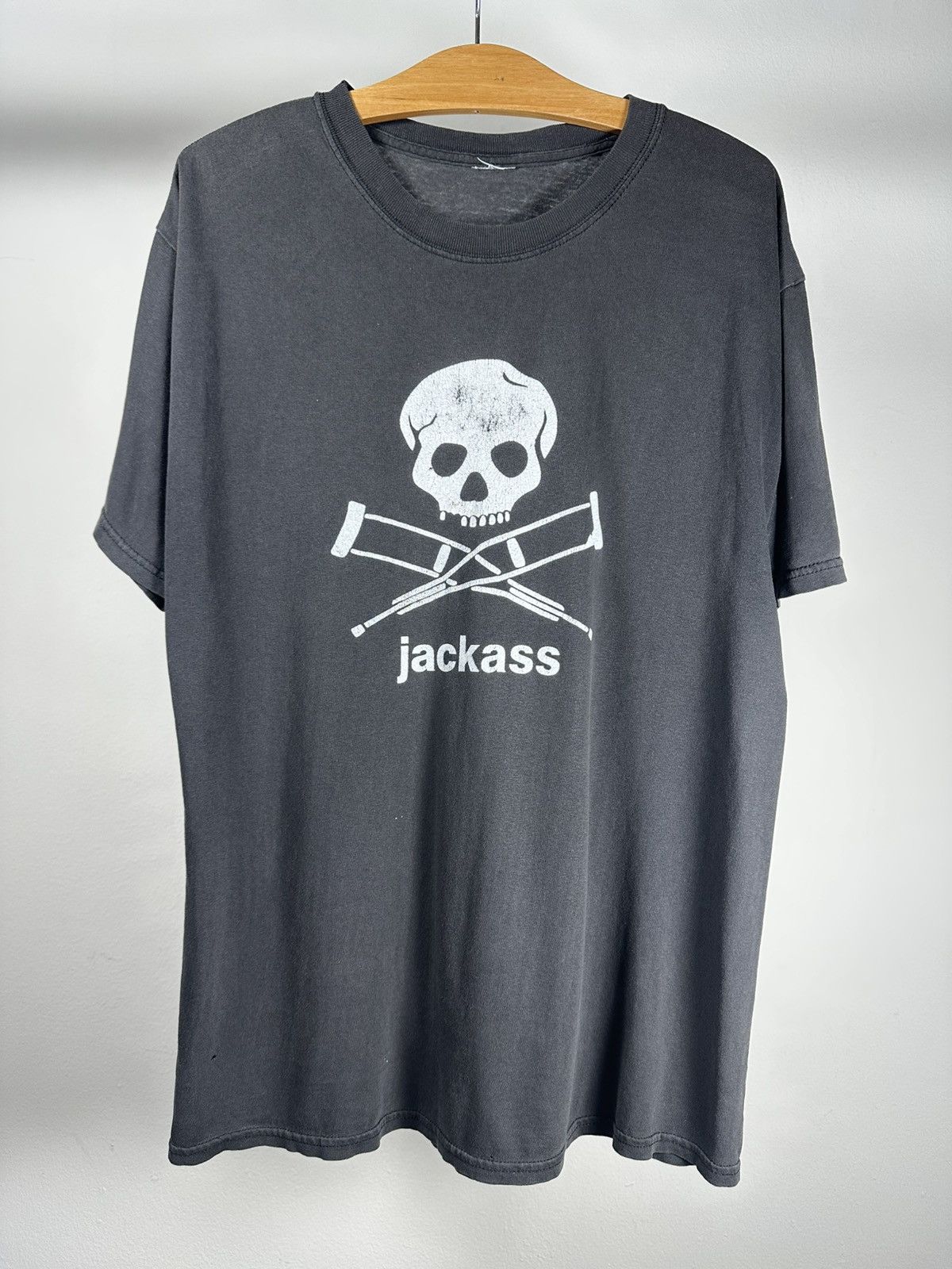 Vintage Vintage thrashed distressed jackass MTV faded tee shirt Size US XL / EU 56 / 4 - 2 Thumbnail