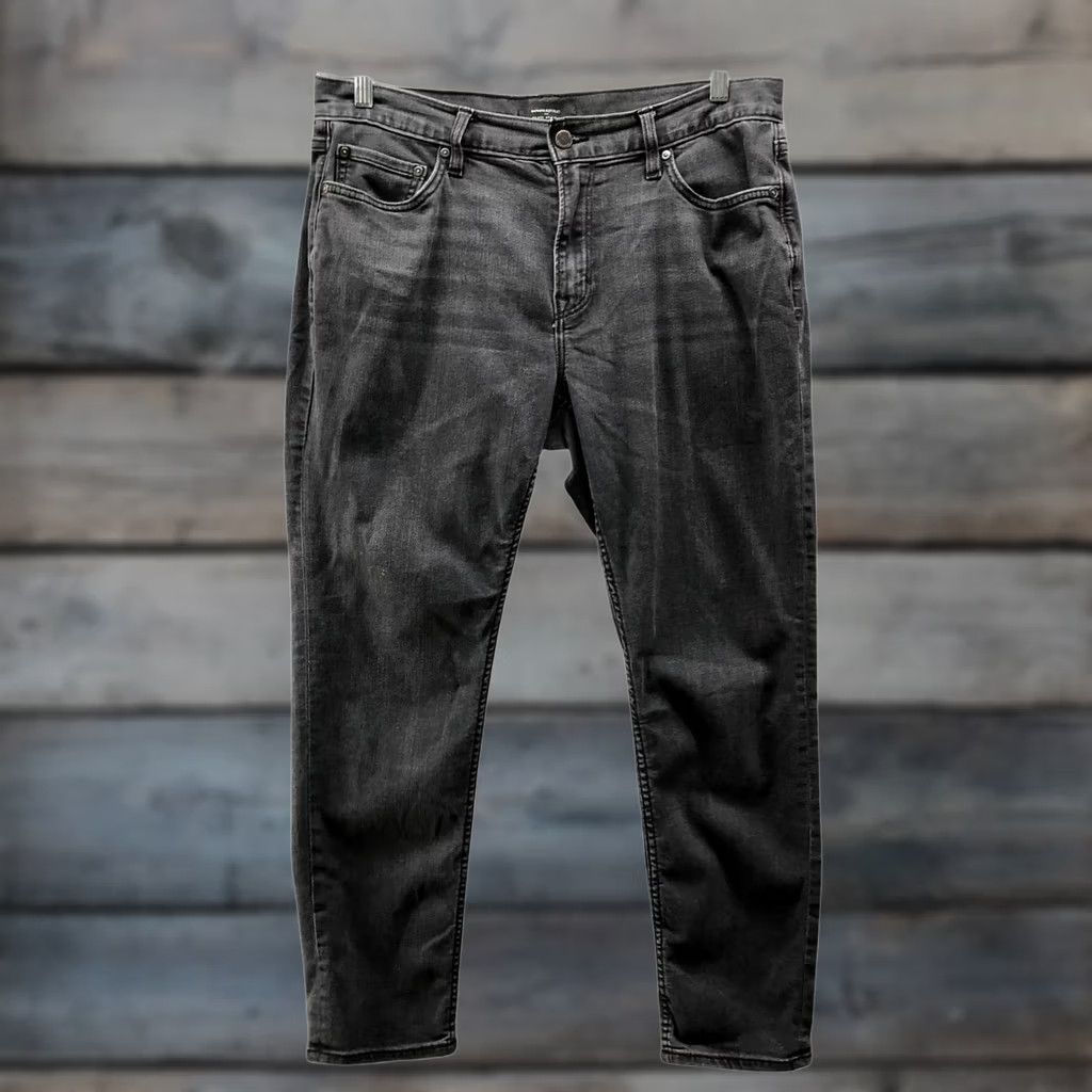 Banana Republic Banana Republic Travel Jeans Mens 35x28 Charcoal Wash Athletic Fit Stretch Denim 5-Pocket Baggy? No, Tapered. Gray/Black Size US 35 - 1 Thumbnail