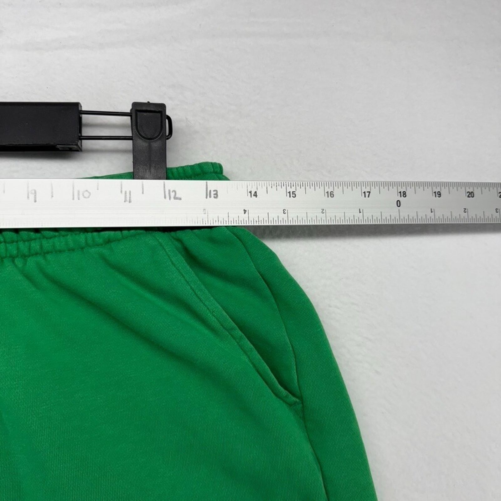 Chubbies Jordan Shorts men's Small Green Cotton Sweat Jumpman Size US 26 / EU 42 - 3 Thumbnail