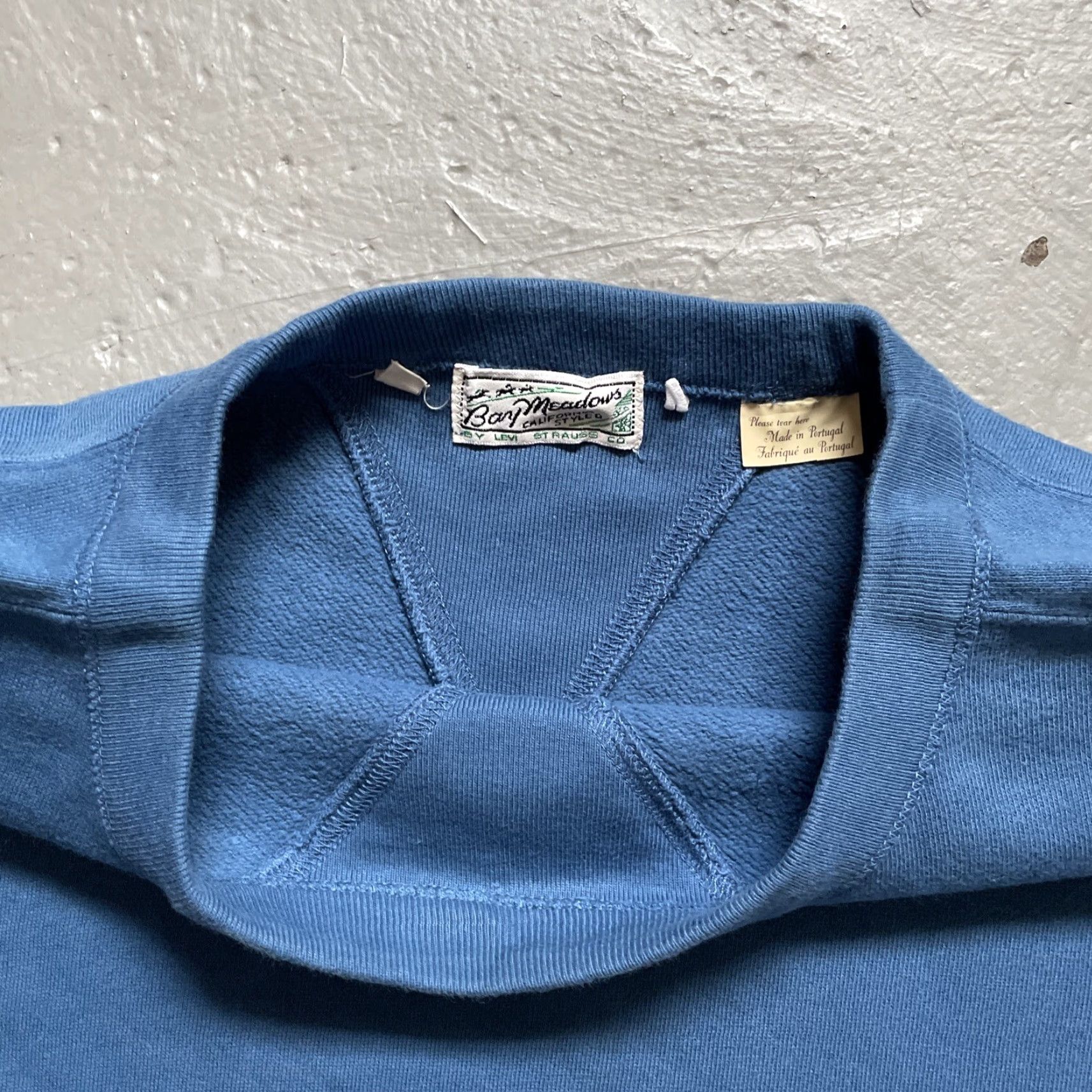 Levi's VINTAGE Levi's Sweatshirt - Levis Double V Crew Neck Pullover M Unisex Adults 1940s 1950s College Americana 50s 60s Size US M / EU 48-50 / 2 - 2 Thumbnail