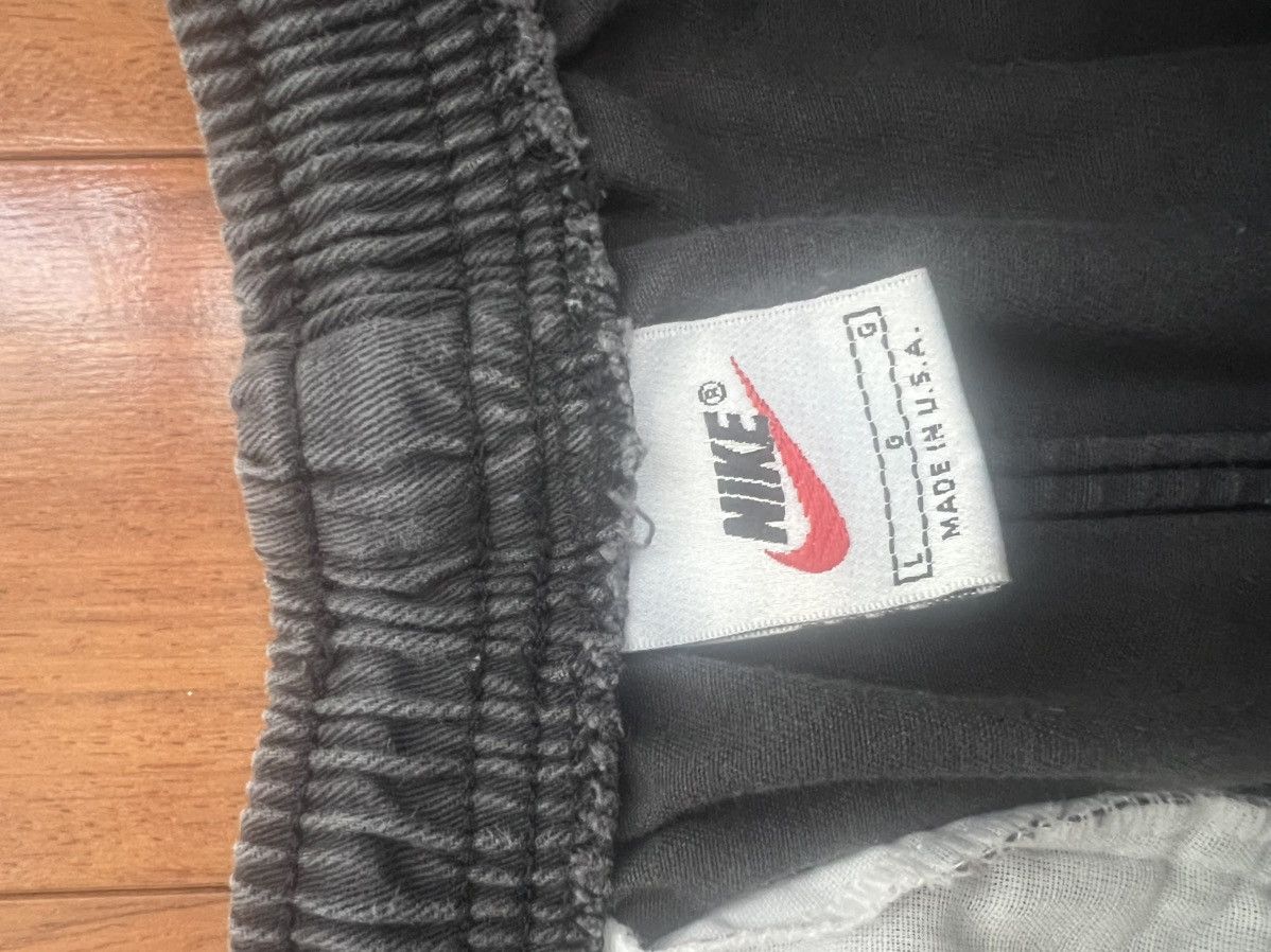 Nike Vintage Nike denim black shorts Size US 34 / EU 50 - 2 Thumbnail