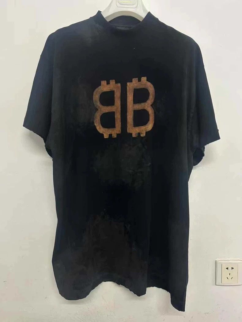 Balenciaga Balenciaga Bitcoin Short Sleeve Tee - dmc Size US XXS / EU 40 - 1 Thumbnail