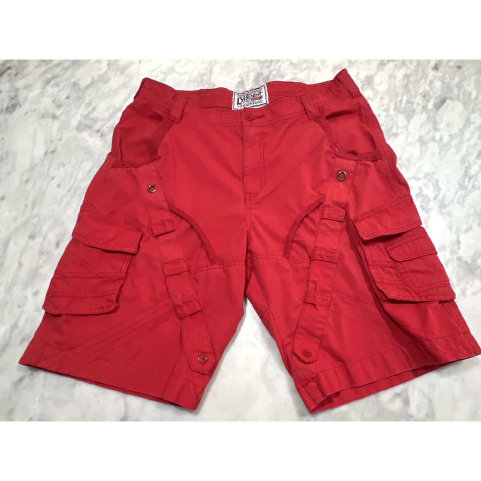 Denime VINTAGE Do Denim Cargo Shorts Mens 36 Red Flat Front 12” Inseam Skater Y2K Cargo Pocket Relaxed Classic Casual Mens Size US 36 / EU 52 - 2 Thumbnail