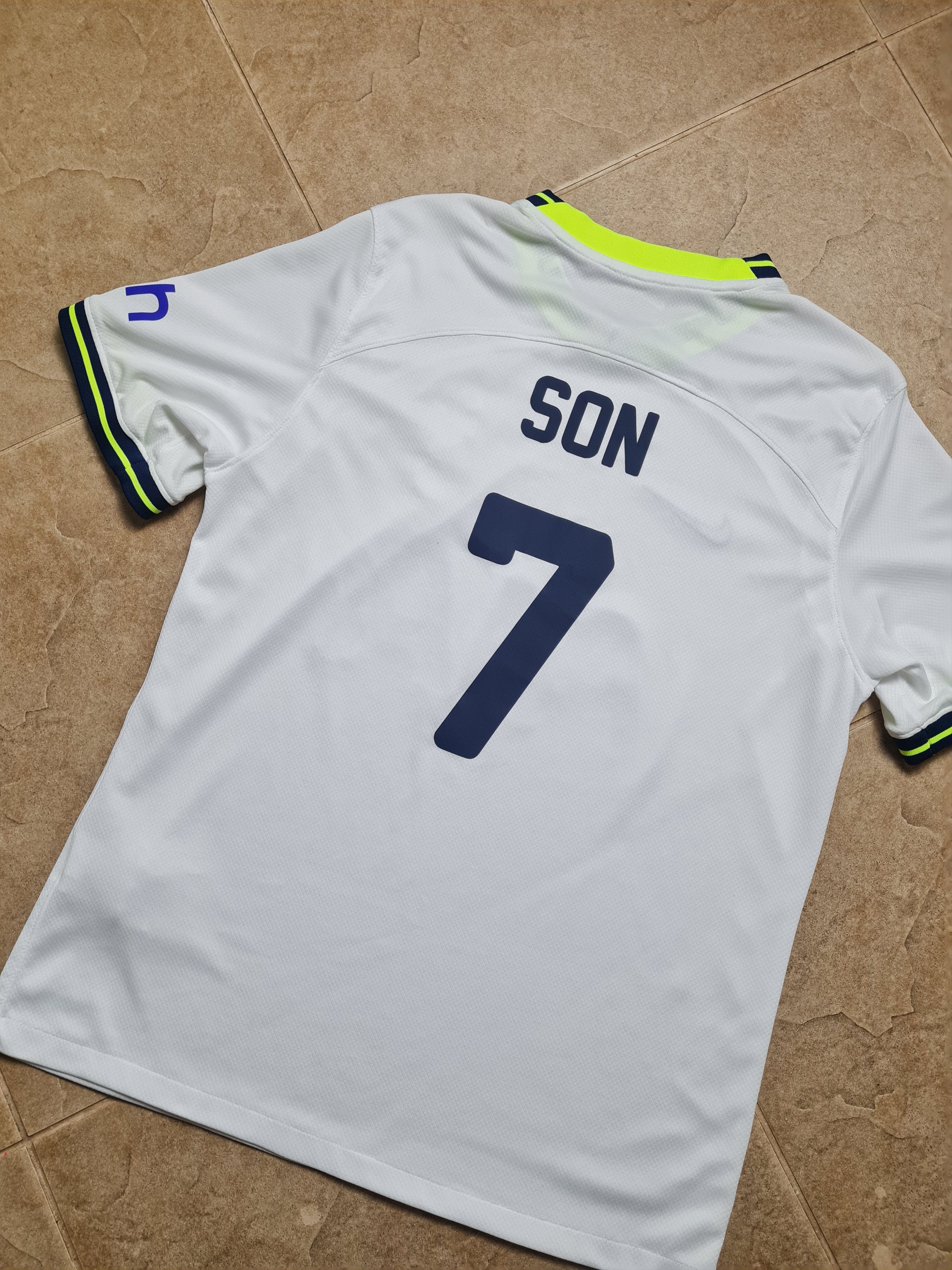 Nike JERSEY NIKE TOTTENHAM HOTSPUR 2022/2023 SON #7 SOCCER SHIRT Size US M / EU 48-50 / 2 - 25 Thumbnail