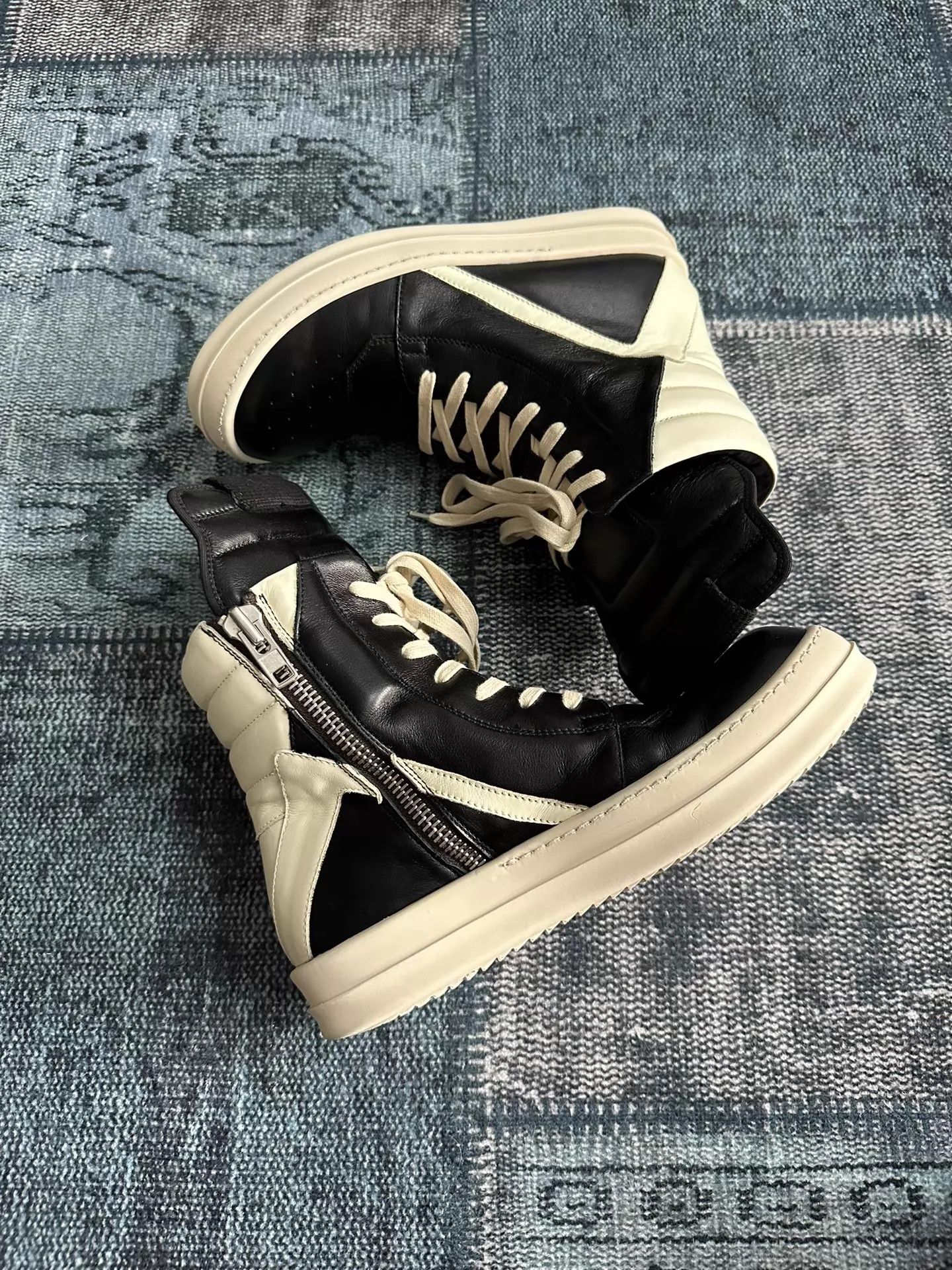 Rick Owens Rick Owens Inverted Triangle 37.5 Good Condition Size US 7 / IT 37 - 1 Thumbnail