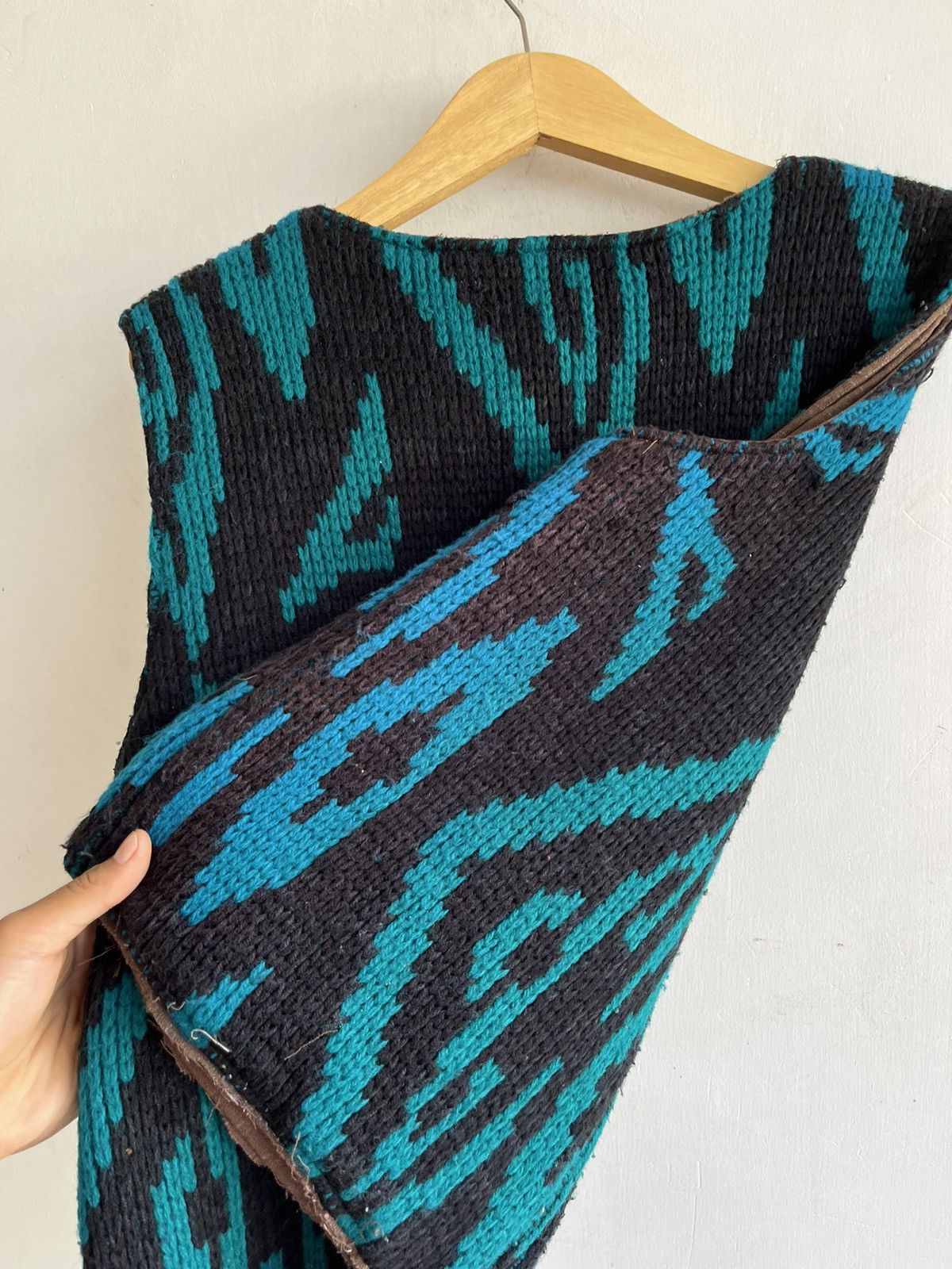 If Six Was Nine 80’s VINTAGE “GRANDMA” KNIT REVERSIBLE VEST Size US L / EU 52-54 / 3 - 5 Thumbnail