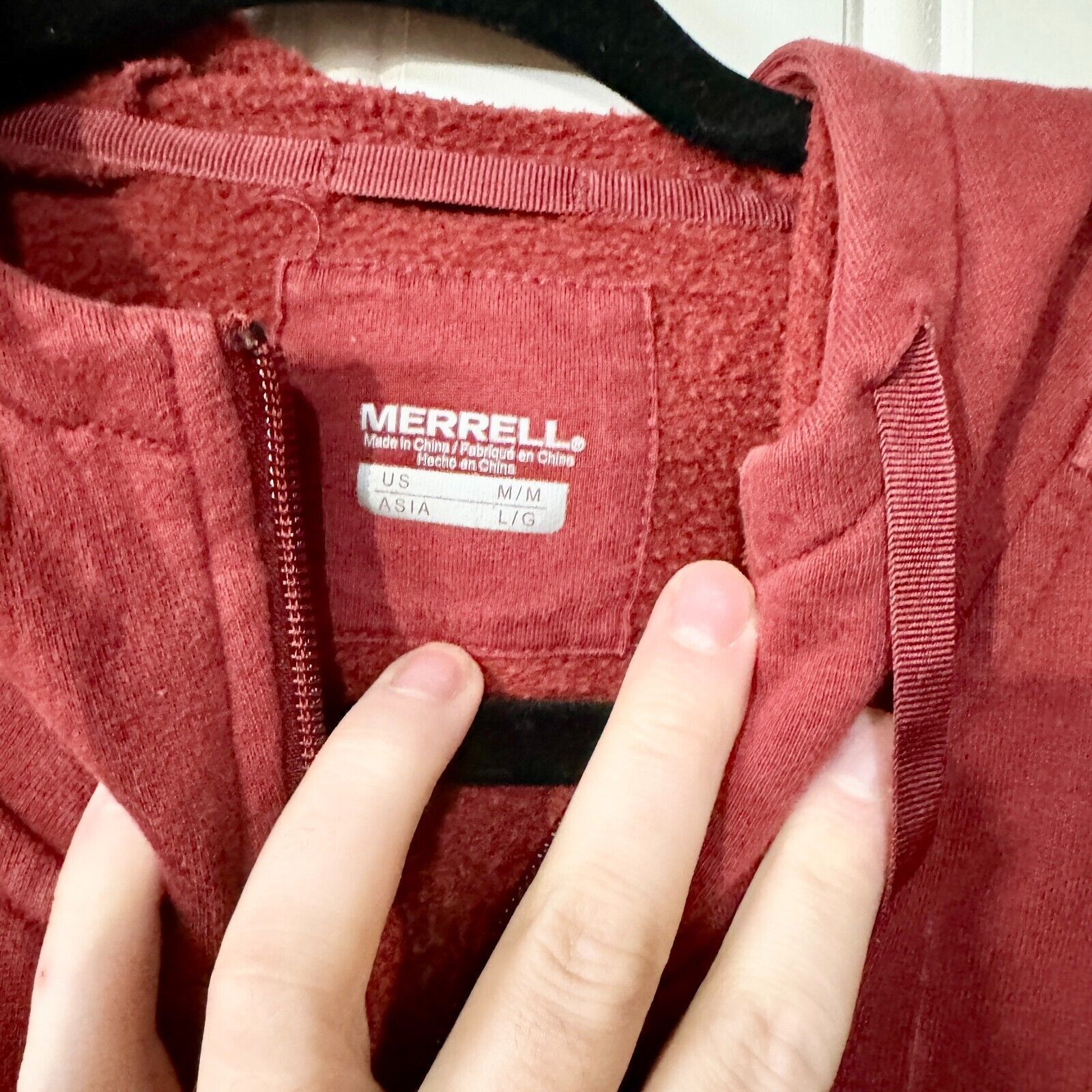 Merrell Merrell Sweater Size Medium Red Full Zip Hooded Graphic Size M / US 6-8 / IT 42-44 - 2 Thumbnail