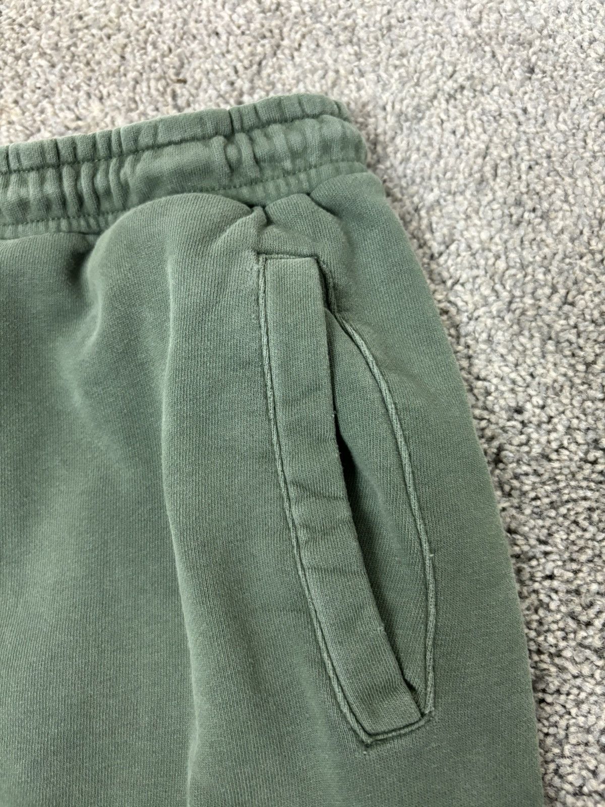 YoungLA Green youngla sweatpants joggers Size US 30 / EU 46 - 8 Thumbnail