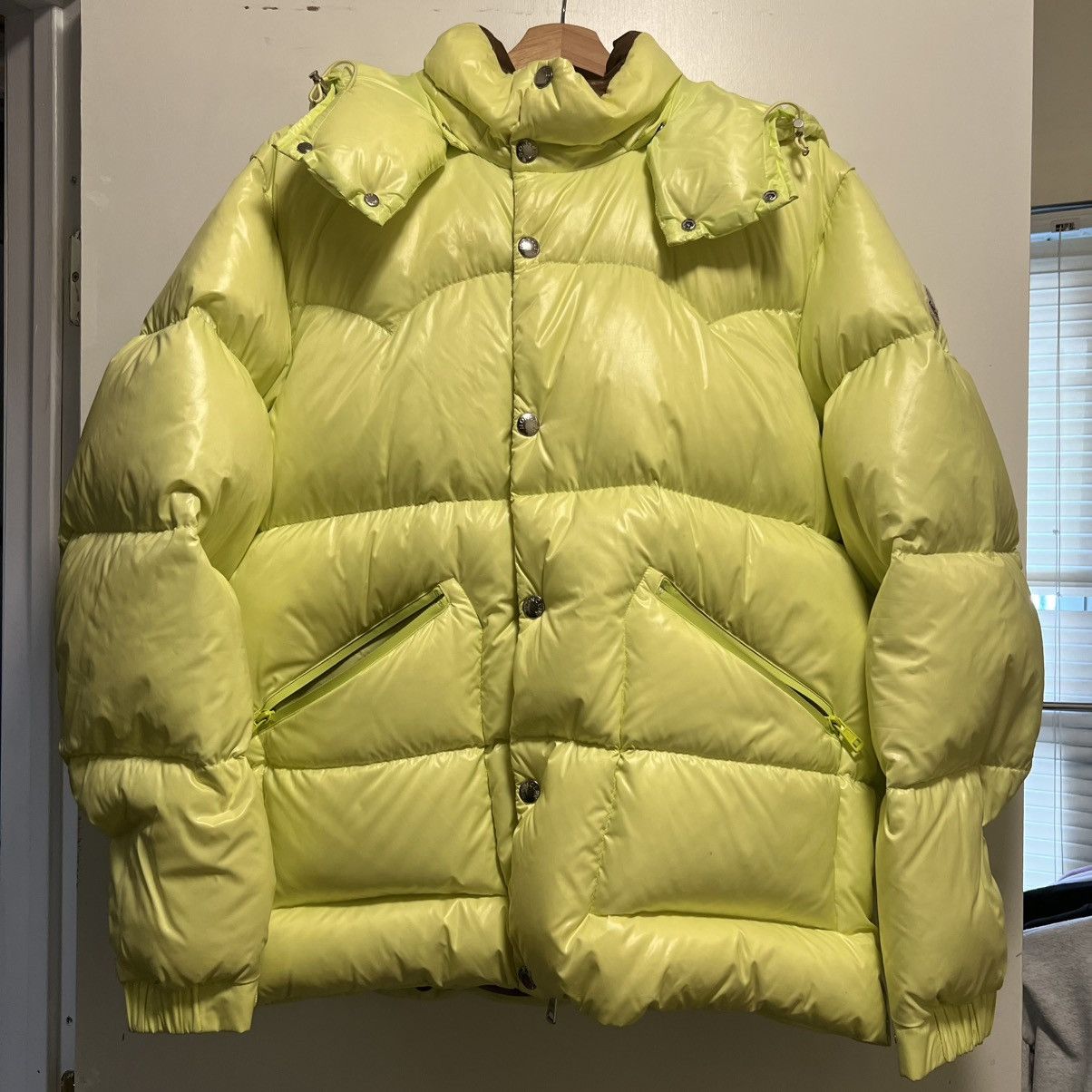 Moncler Moncler Coutard Quilted Glossed Shell Hooded Jacket Neon Size US XL / EU 56 / 4 - 1 Thumbnail