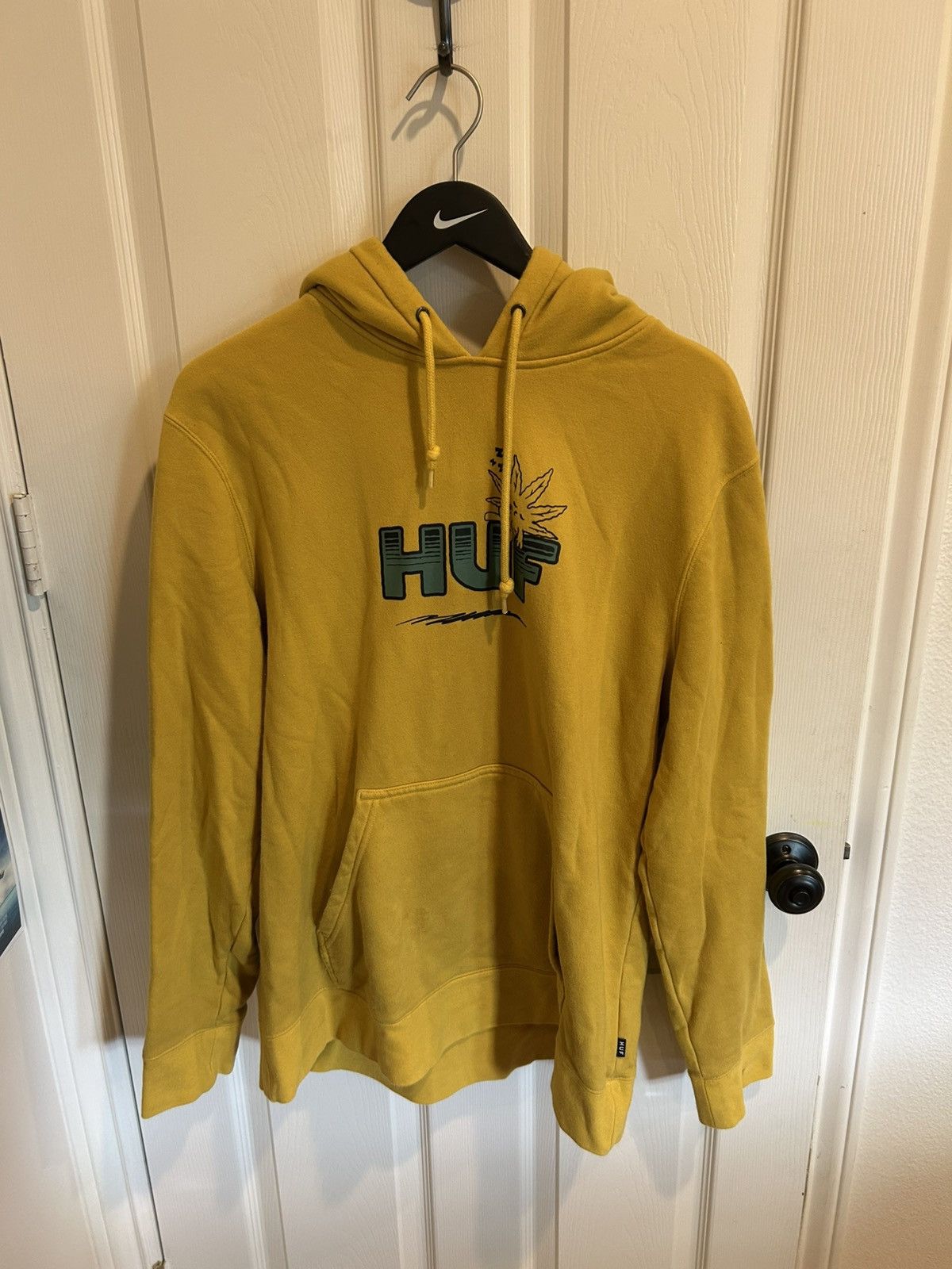 Huf HUF weed leaf yellow hoodie Size US XL / EU 56 / 4 - 1 Thumbnail