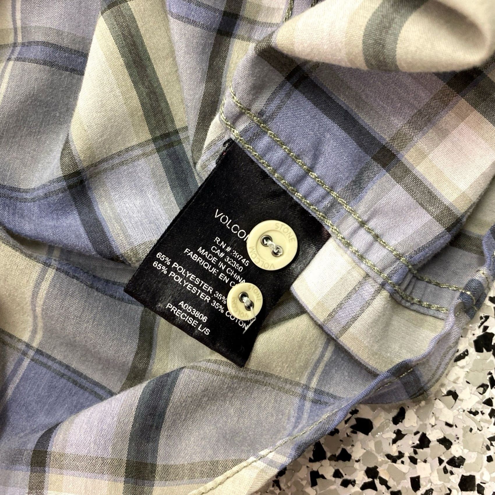 Volcom VINTAGE Volcom Plaid Long Sleeve Button Down Shirt Sz Large Size US L / EU 52-54 / 3 - 5 Thumbnail