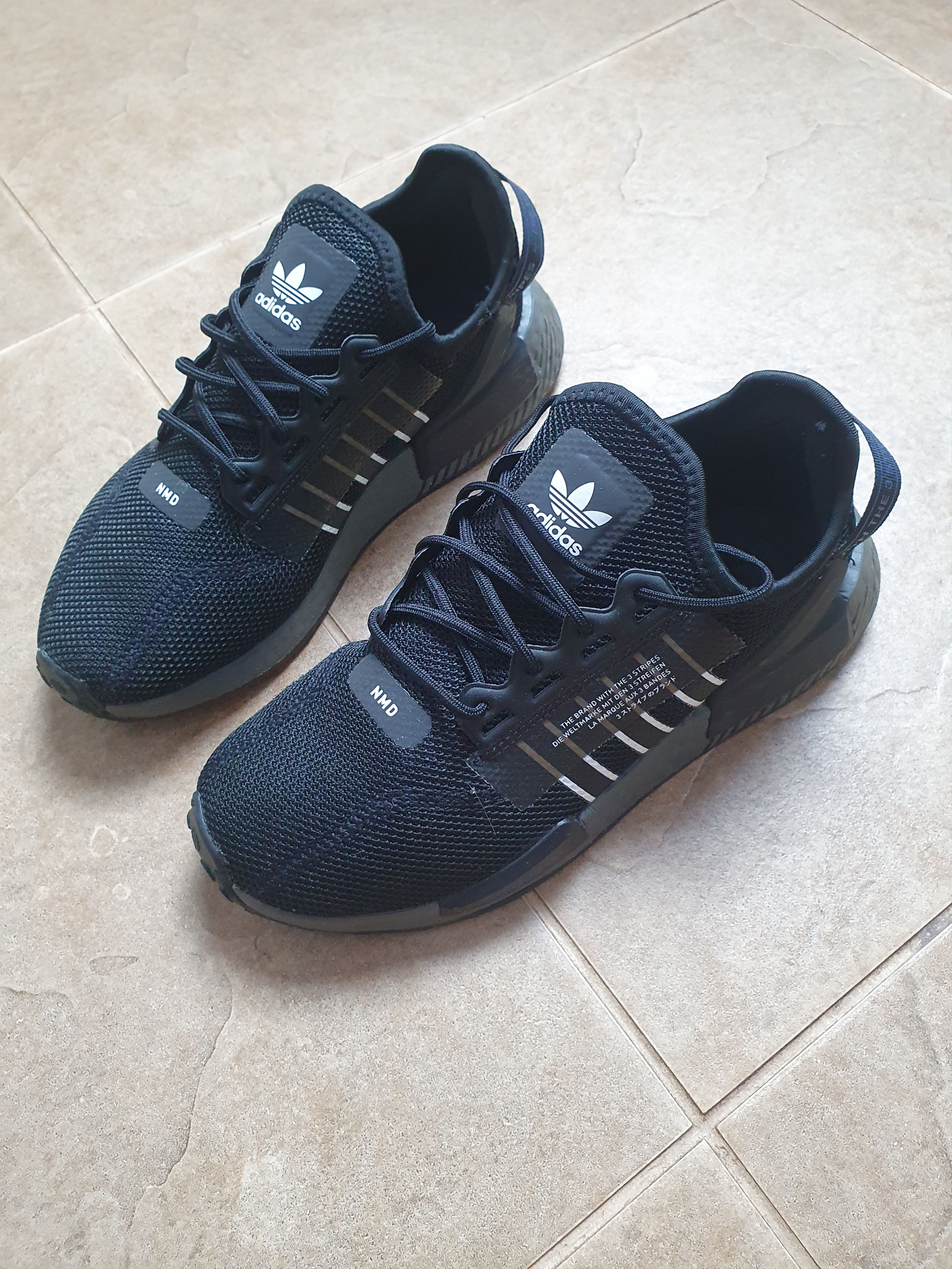 Adidas Adidas NMD R1 V2 Black White women's shoes for sports Size 6 Size US 6 / IT 36 - 12 Thumbnail