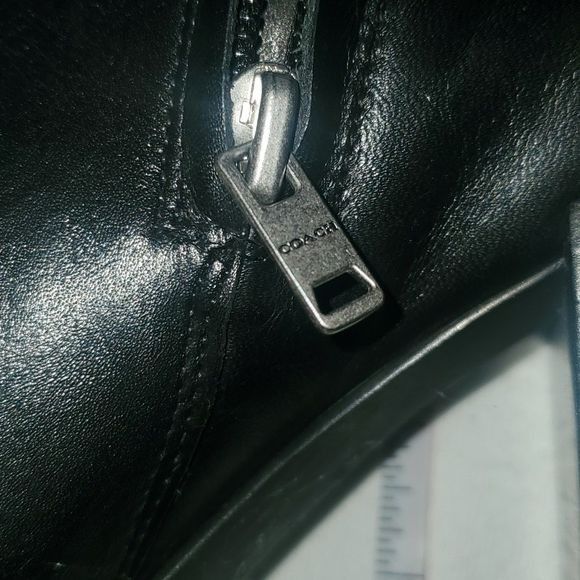 Coach Coach Evelyn Tall Zippered Black Leather ~4" Heeled Sz. 9.5 Size US 9.5 / IT 39.5 - 11 Thumbnail