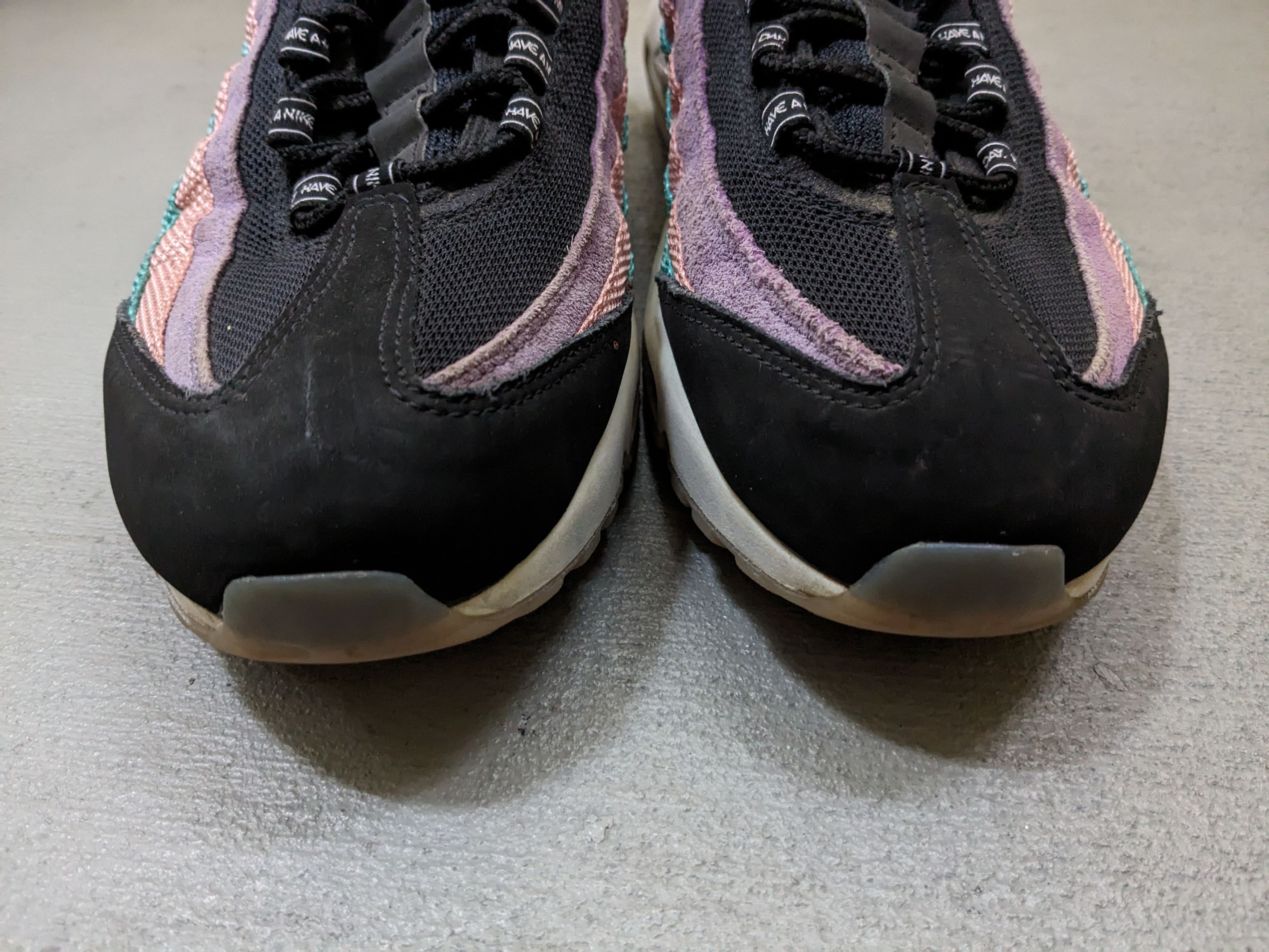 Nike Nike Air Max 95 Have a Nike Day Size 11.5 Suede BQ9131-001 Size US 11.5 / EU 44-45 - 2 Thumbnail