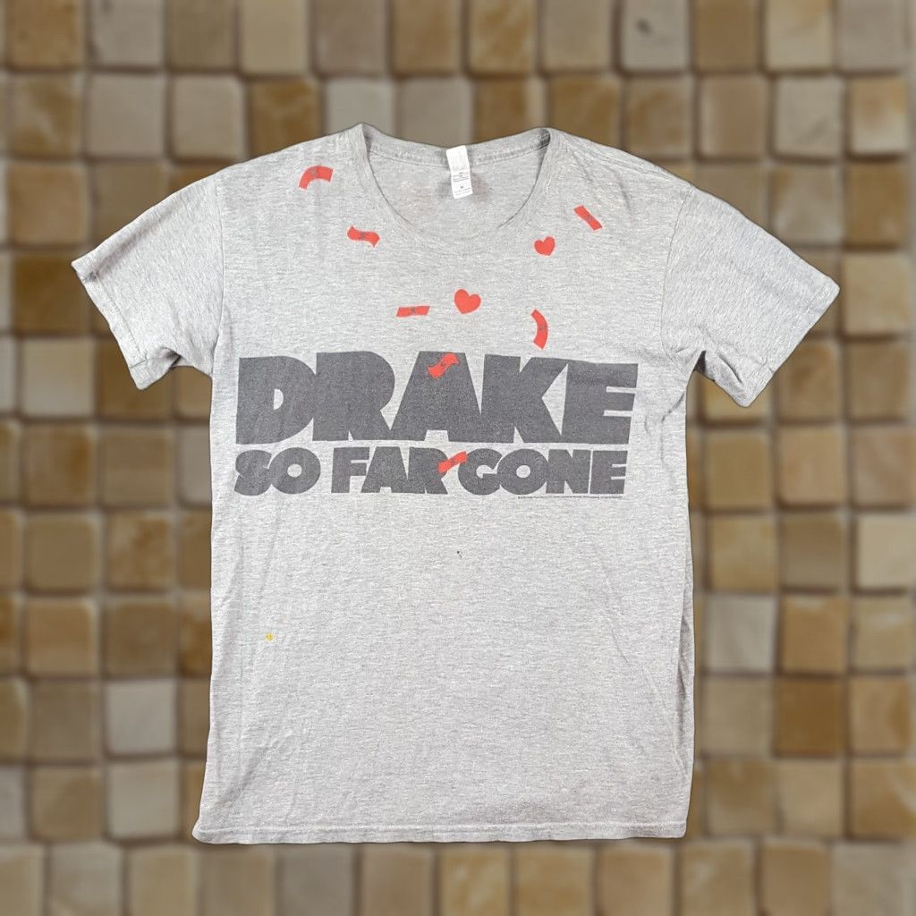 Gildan VINTAGE Drake So Far Gone 2010 Tour Gildan T-Shirt Women's Medium Gray Short Sleeve Hip Hop Concert Tee Y2K Size M / US 6-8 / IT 42-44 - 1 Thumbnail