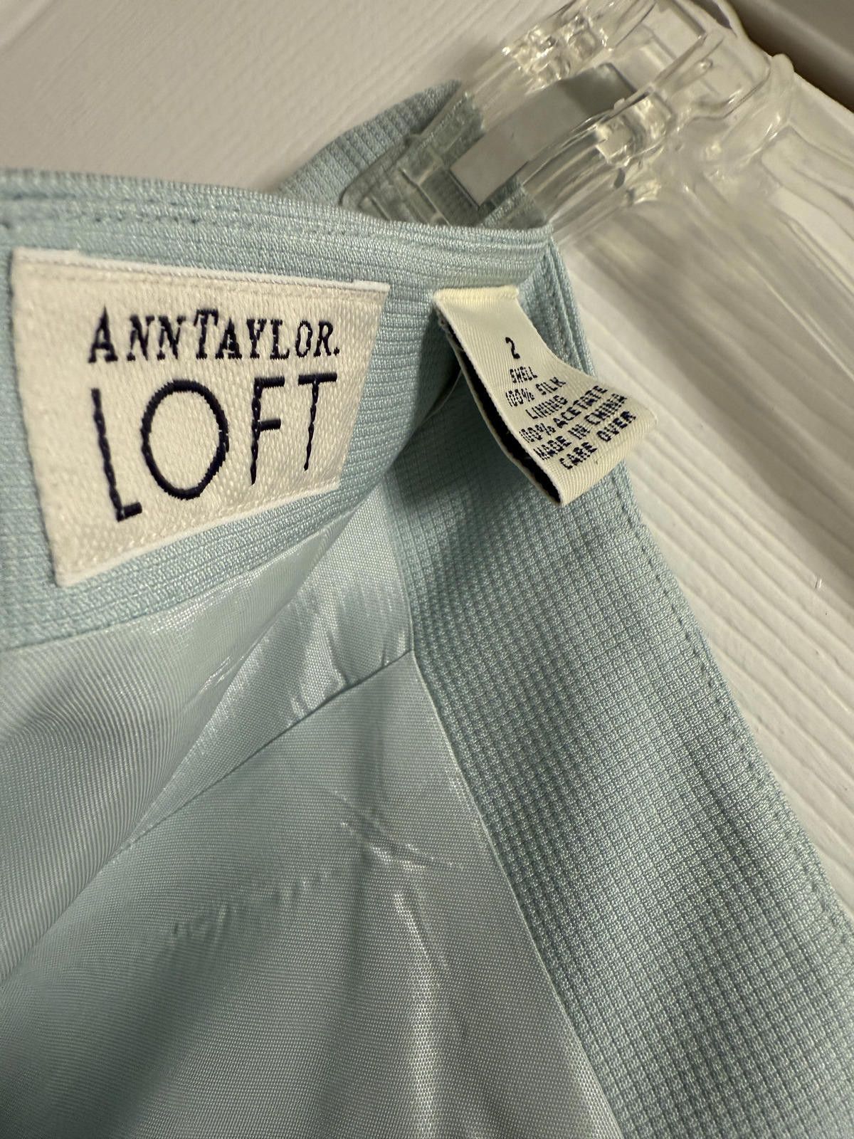 Designer Ann Taylor LOFT Silk Two-P Set - Light Blue Blouse & Pants Size M / US 6-8 / IT 42-44 - 6 Thumbnail