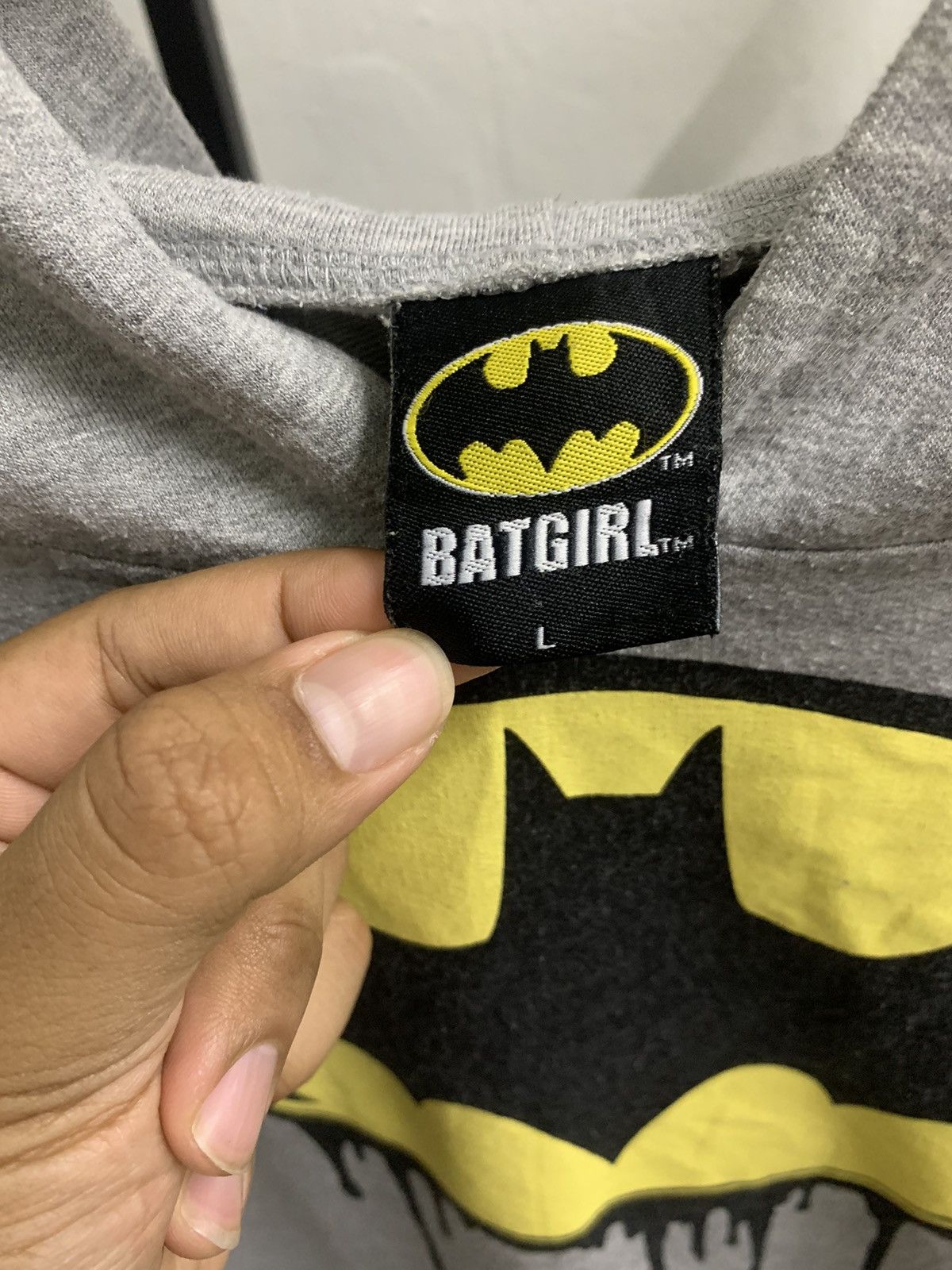 DC Comics × Vintage VINTAGE BATGIRL SWEATER Size US L / EU 52-54 / 3 - 4 Thumbnail