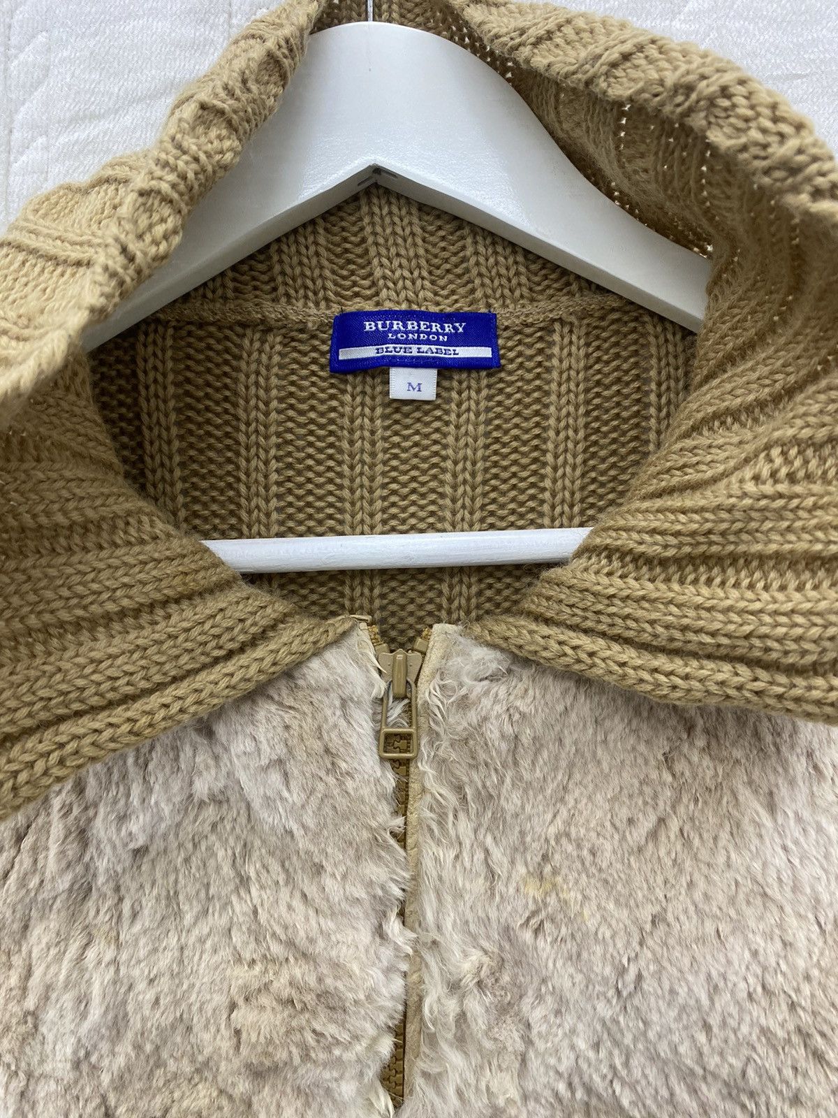 Burberry (N) BURBERRY CARDIGAN KNIT FUR Size M / US 6-8 / IT 42-44 - 8 Thumbnail