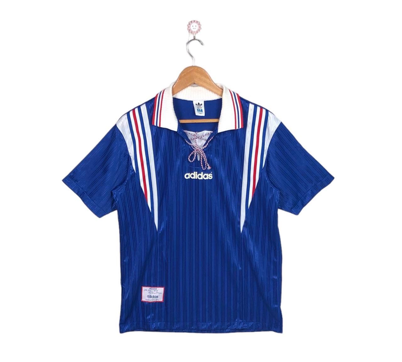 Adidas Vintage 1996 France FIFA Football Kit Template Jersey Size US S / EU 44-46 / 1 - 4 Thumbnail
