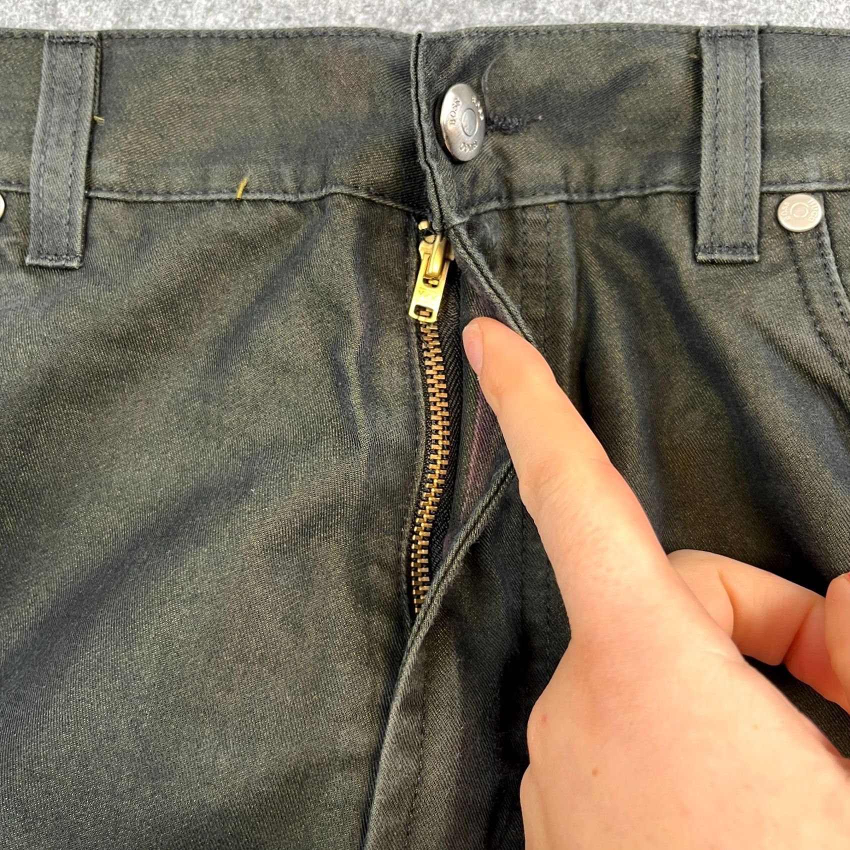 Hugo Boss HUGO BOSS Jeans Relaxed Straight 32 30 Dark Green Denim VTG Men's Jeans 5-Pocket Design Regular Waist 32in Inside Leg 30in"} Size US 32 / EU 48 - 7 Thumbnail