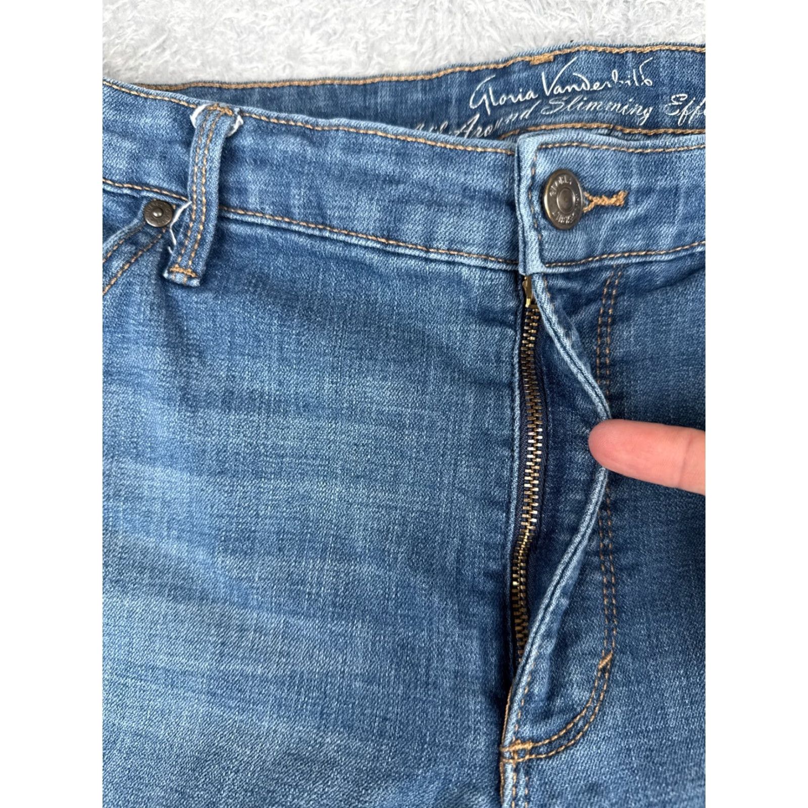 Gloria Vanderbilt Gloria Vanderbilt Jeans Women 14 Blue Denim Bootcut Cotton Blend Mid Rise 34x31 5-Pocket Amanda Size 36" / US 14 / IT 50 - 5 Thumbnail