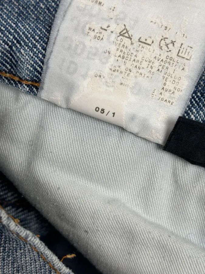 Dolce & Gabbana AW2005 Dolce & Gabbana Grey Denim Batman Graphic Distressed Jeans Size US 32 / EU 48 - 14 Thumbnail