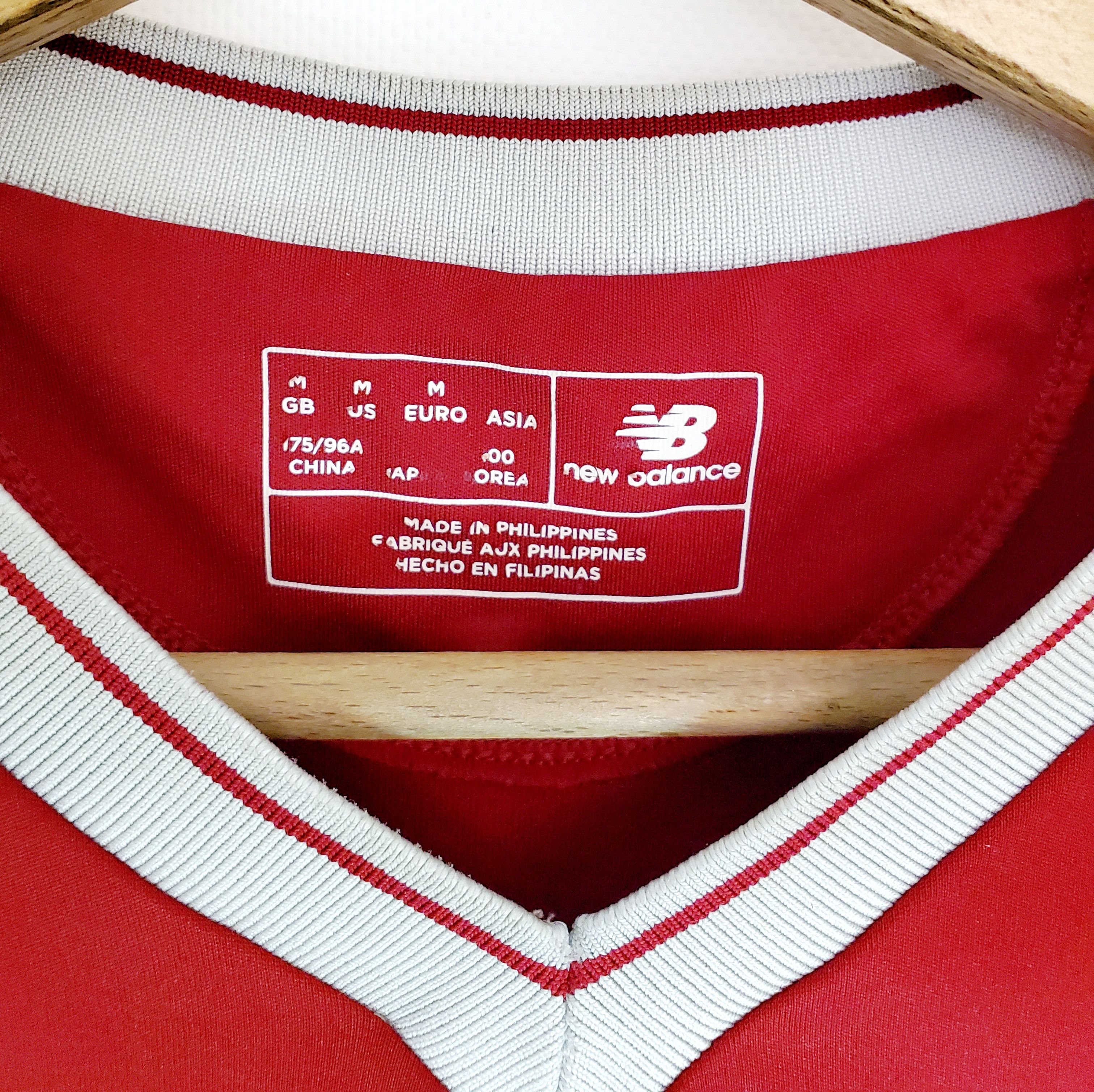 New Balance LIVERPOOL 2017/2018 HOME FOOTBAL NEW BALANCE JERSEY M Size US M / EU 48-50 / 2 - 3 Thumbnail