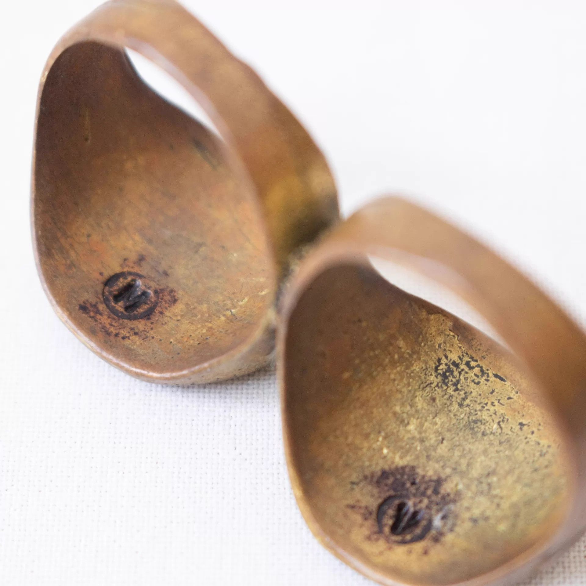 munoz vrandecic Munoz Vrandecic Vintage Brass Double-Finger Ring 22 Size ONE SIZE - 4 Thumbnail