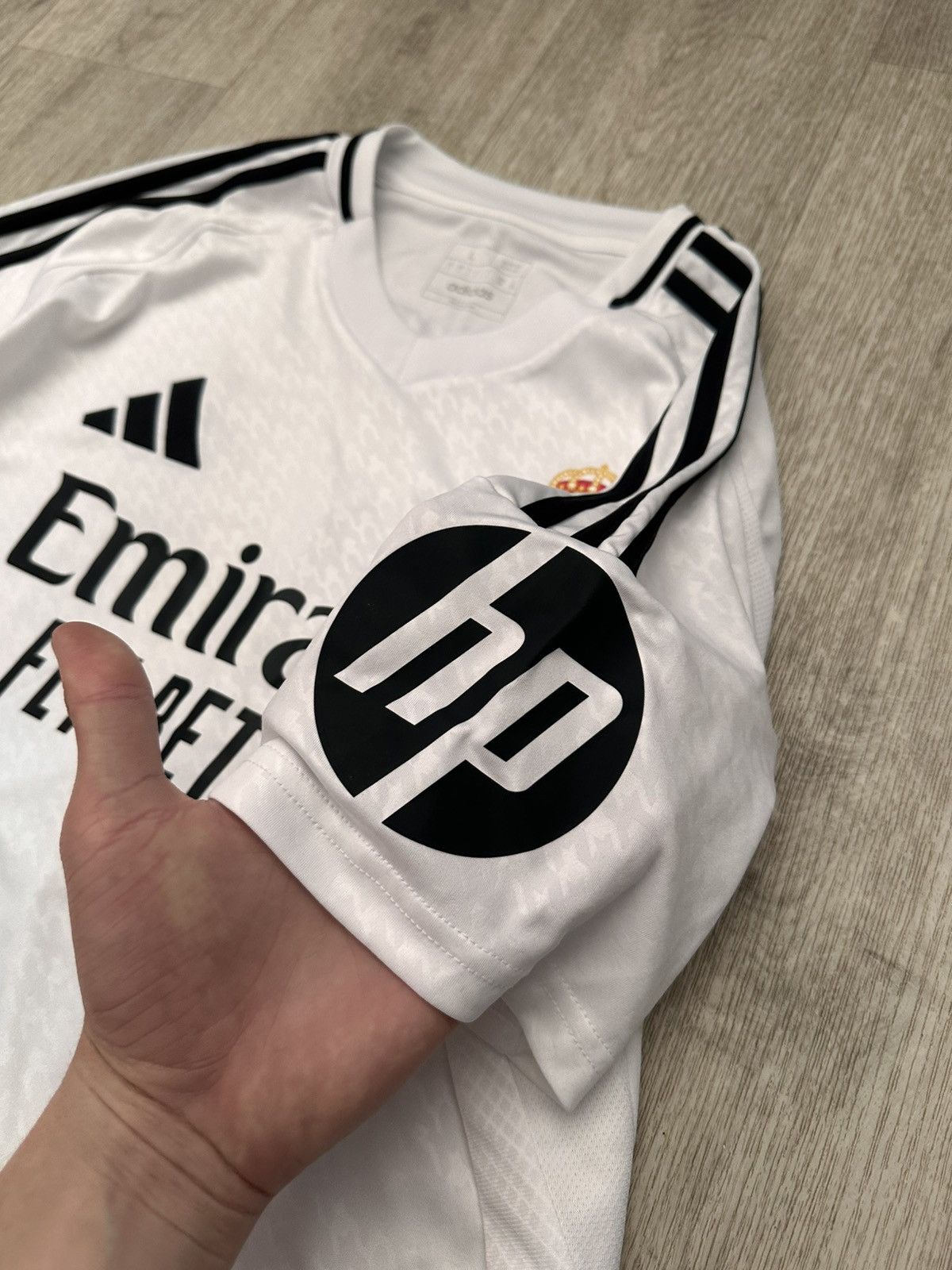Adidas Adidas Real Madrid 24/25 White Jersey Size US L / EU 52-54 / 3 - 5 Thumbnail