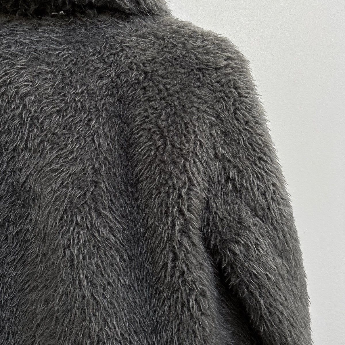 Helmut Lang FW19 Helmut Lang Layered Shaggy Fur Charcoal Robe Size M / US 6-8 / IT 42-44 - 16 Thumbnail