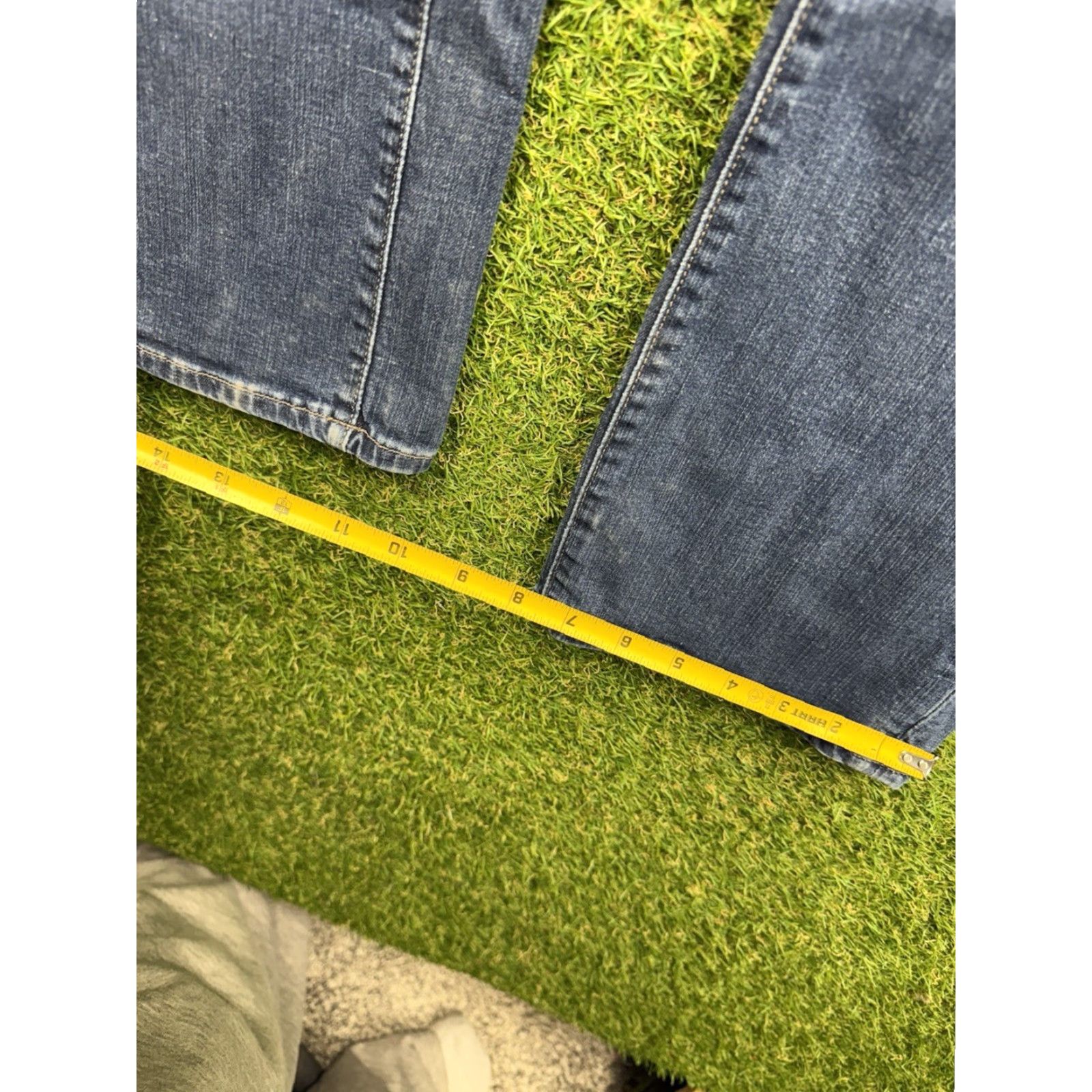 Vintage 34 Heritage Jeans Mens 35x32 Charisma Dark Wash Blue Denim Classic Comfort Rise Size US 35 - 4 Thumbnail