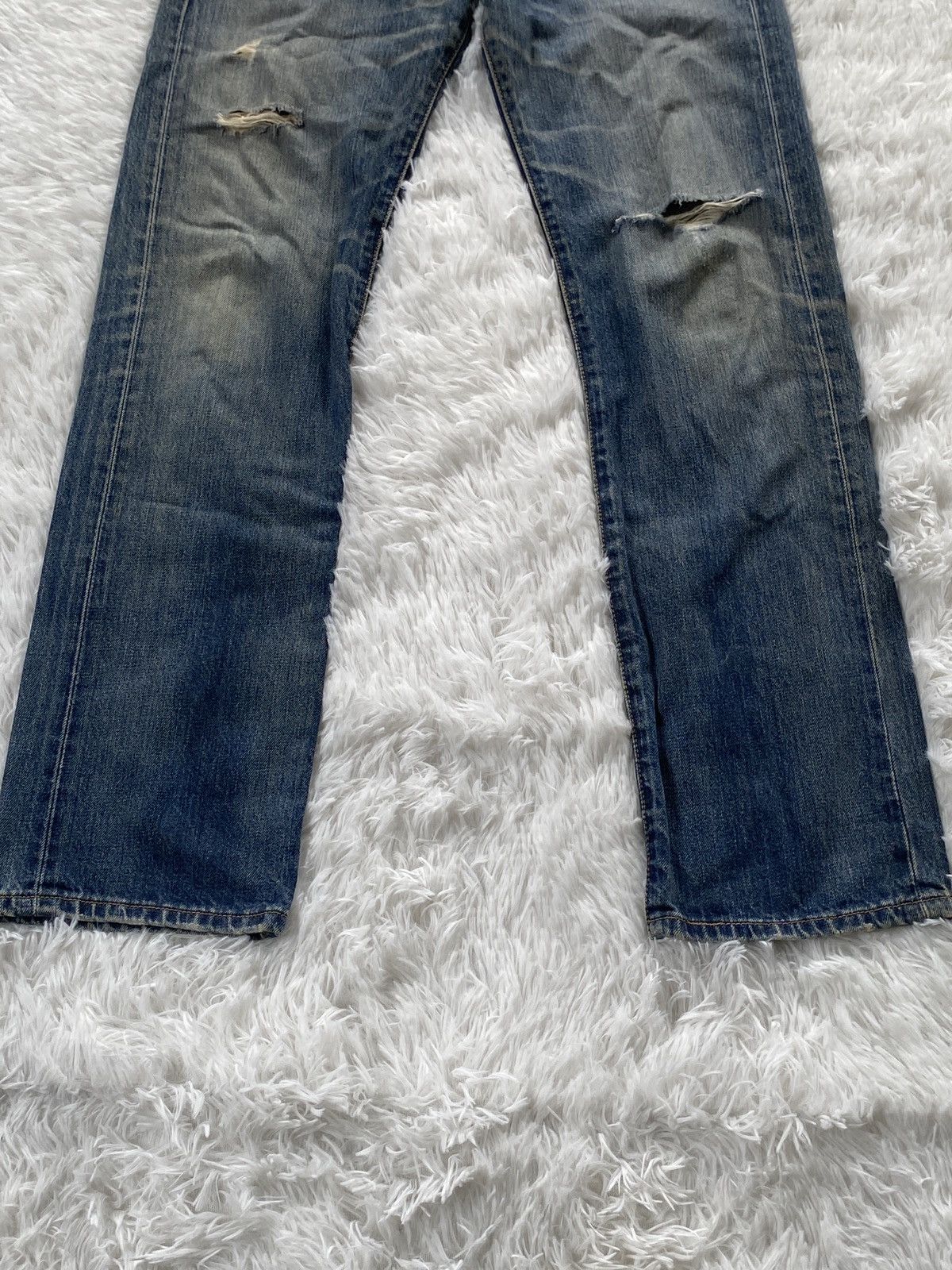 Levi's 🔥BINDING NOW🔥Vintage Levi’s 501 Distressed Jeans Button-fly Size US 30 / EU 46 - 6 Thumbnail