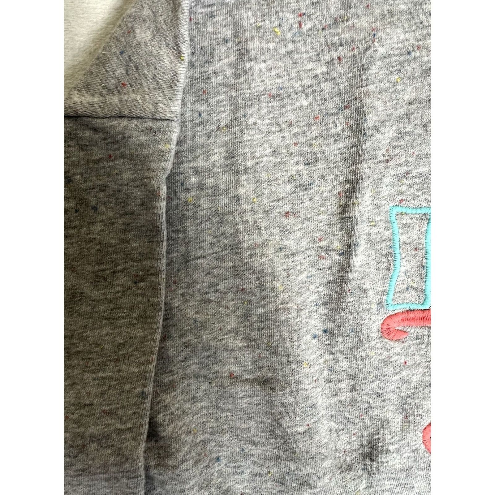Disney VINTAGE Disney Sweatshirt Womens XS I Run On Caffeine Gray Pink Crewneck Pullover Crop Crew Neck Mickey Mouse 90s Cartoon Activewear Girls Size XS / US 0-2 / IT 36-38 - 3 Thumbnail