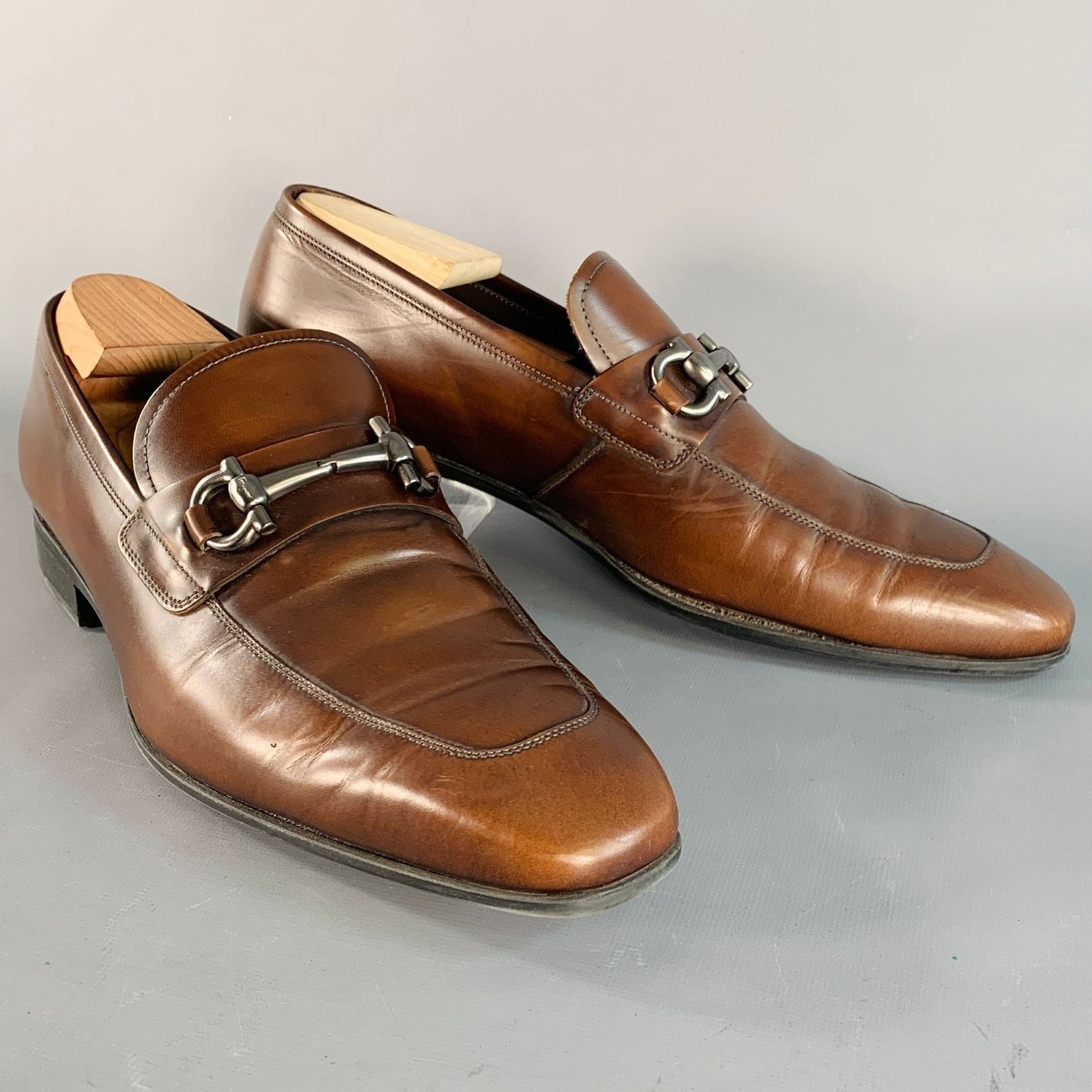 SALVATORE FERRAGAMO Gancini Horse Bit Brown Leather Driving Loafers Moccasin 44 SALVATORE FERRAGAMO grained leather horsebit loafers. Size  main image 2