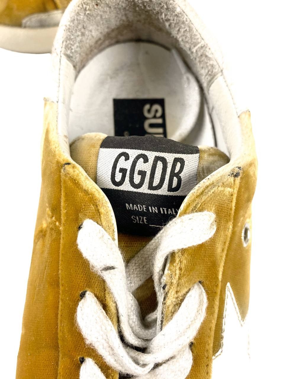 Golden Goose Gold velour sneakers size 39 Italy 🇮🇹