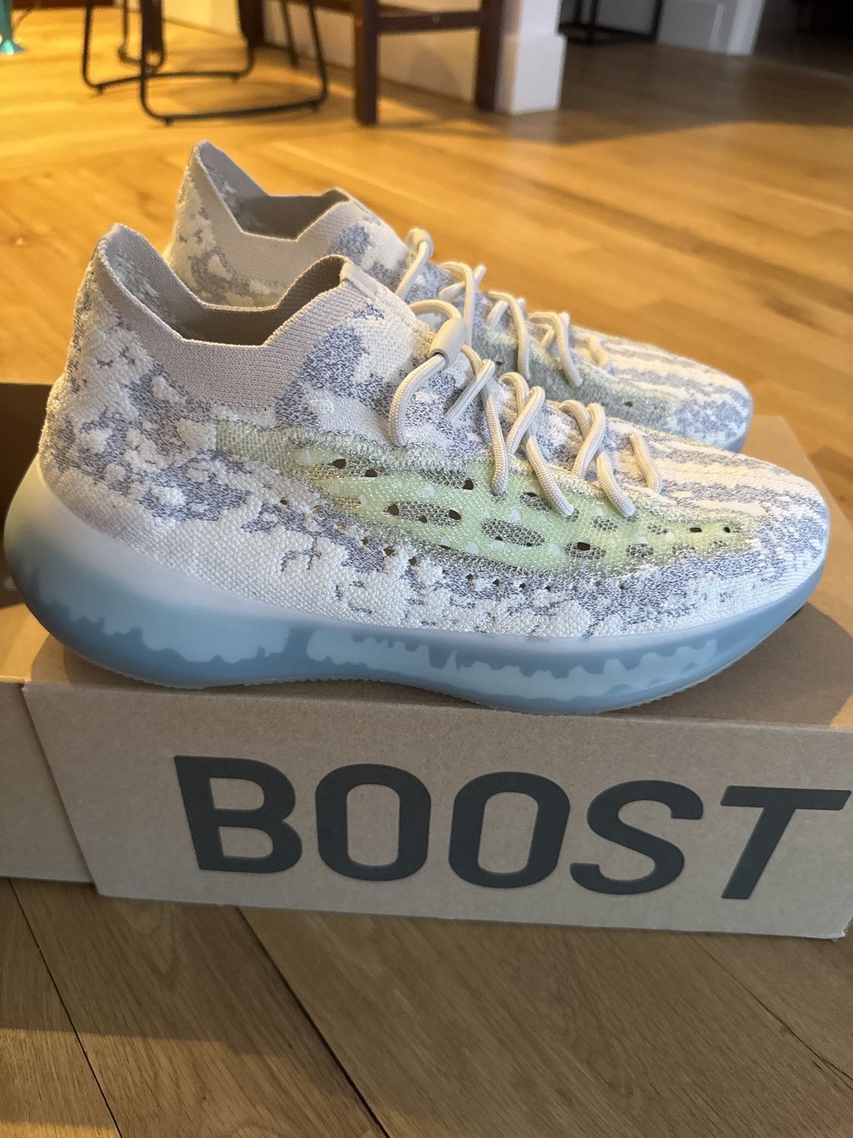 Adidas Yeezy 380 alien blue size GW0304