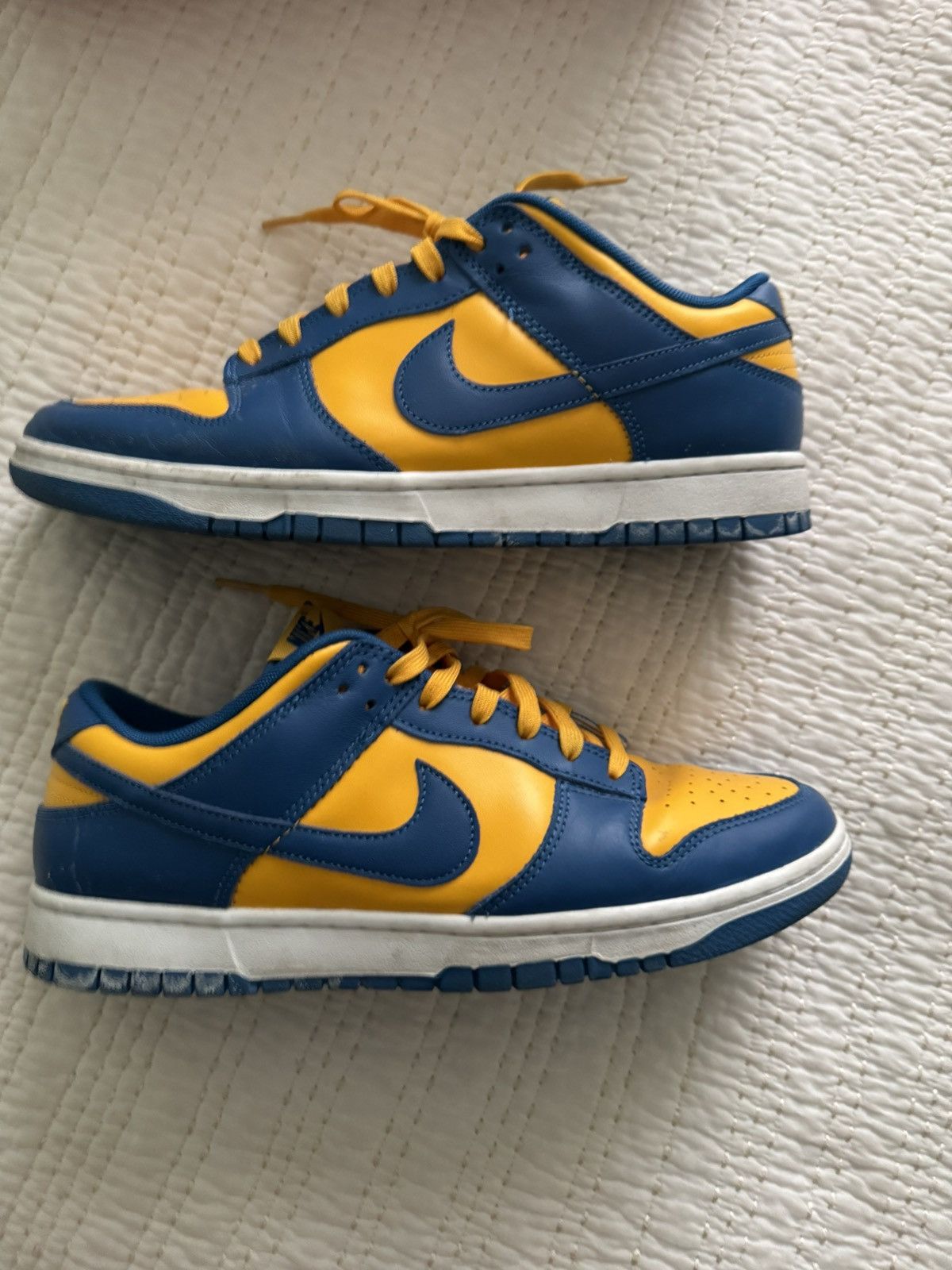 Nike Nike Dunk Low "UCLA" Size US 10.5 / EU 43-44 - 2 Thumbnail