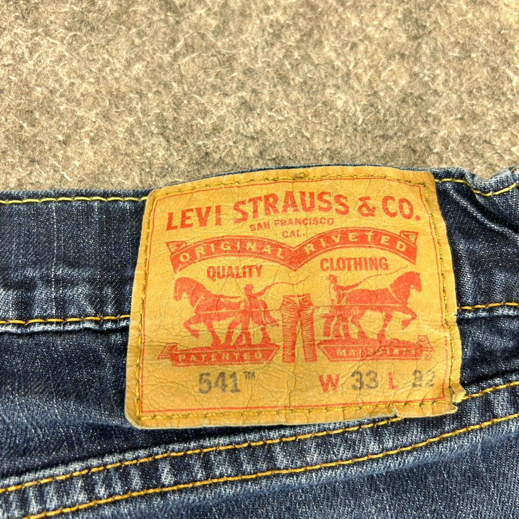 Levi's Levi's 541 Jeans Mens 33x32 Blue Athletic Fit Tapered Leg Dark Wash Stretch Size US 33 - 3 Thumbnail