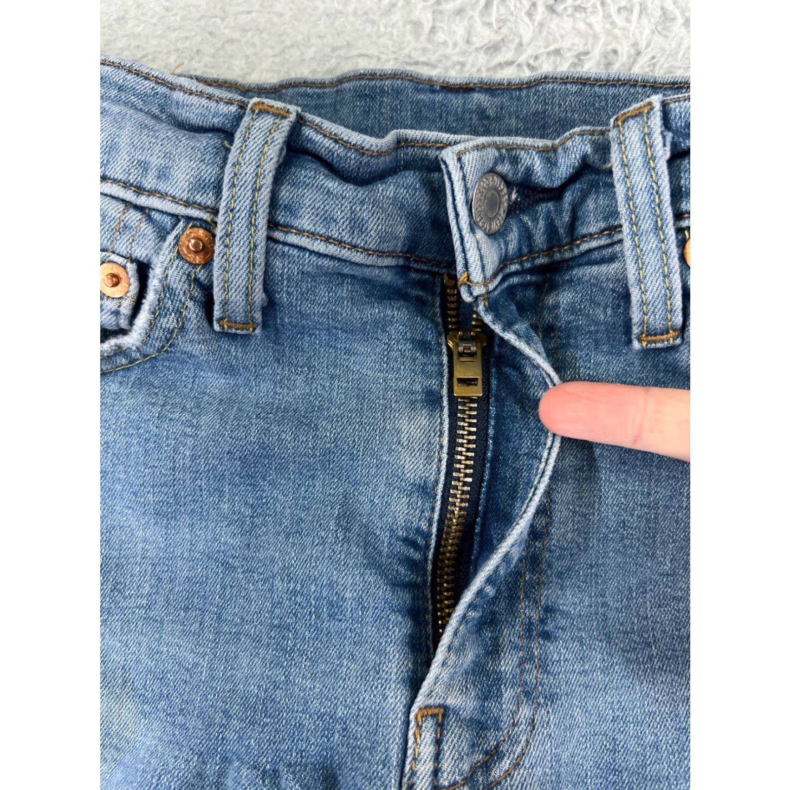 Levi's VINTAGE Levis Pants 510 Levi's 510 Jeans Slim Skinny 30 Adjustable 27x27 Blue Denim Light Wash 5-Pocket Mens Jeans Size US 30 / EU 46 - 5 Thumbnail
