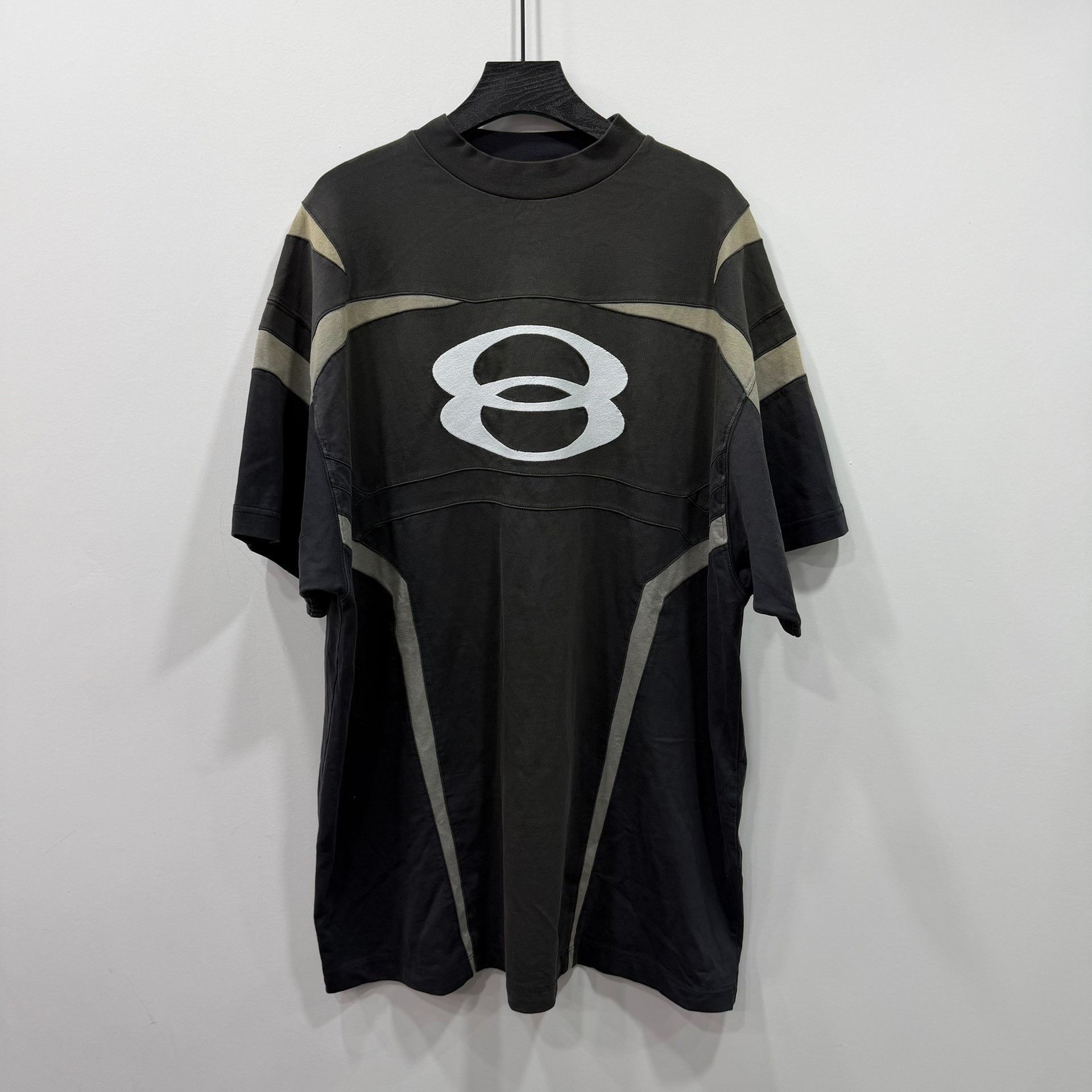 Balenciaga Balenciaga Retro T-Shirt xl Men Size US XL / EU 56 / 4 - 1 Thumbnail
