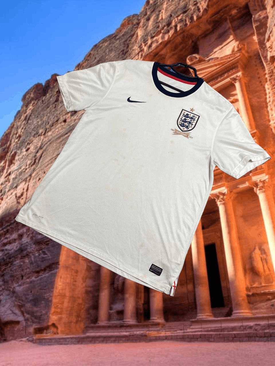 Nike Sportwear T-Shirt Nike Jerseys Football England Y2K Vintage Size US L / EU 52-54 / 3 - 1 Thumbnail